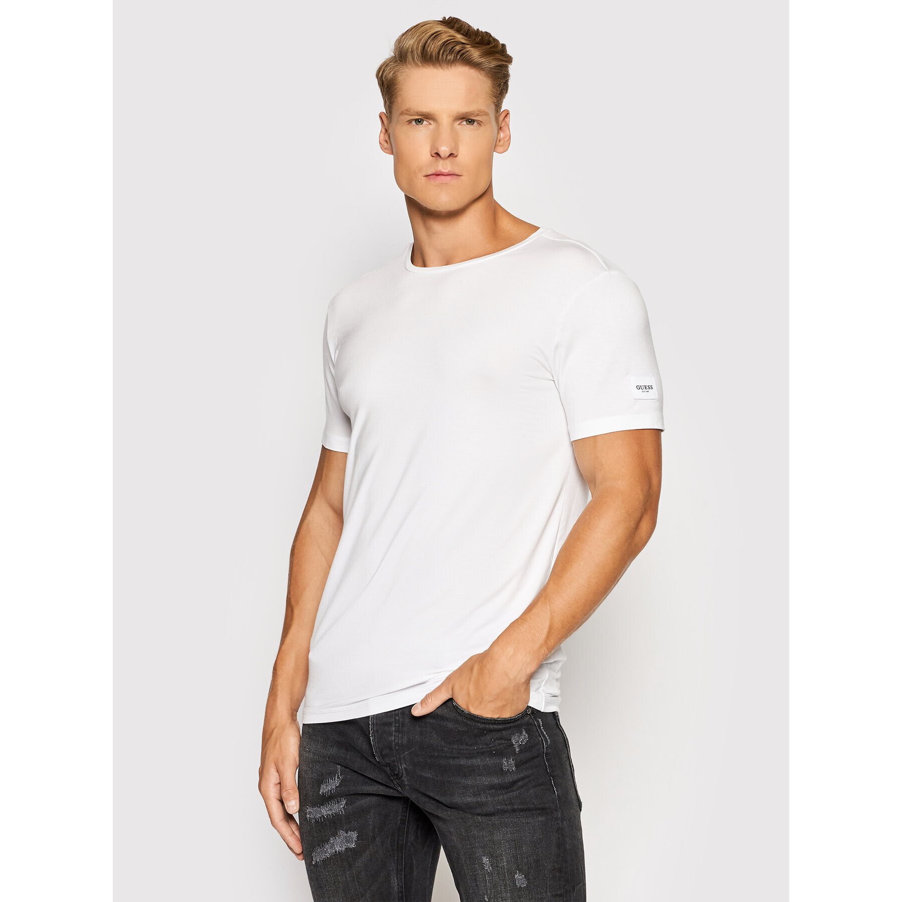 Guess Tricou U1GM01 JR06A Alb Slim Fit - Pled.ro