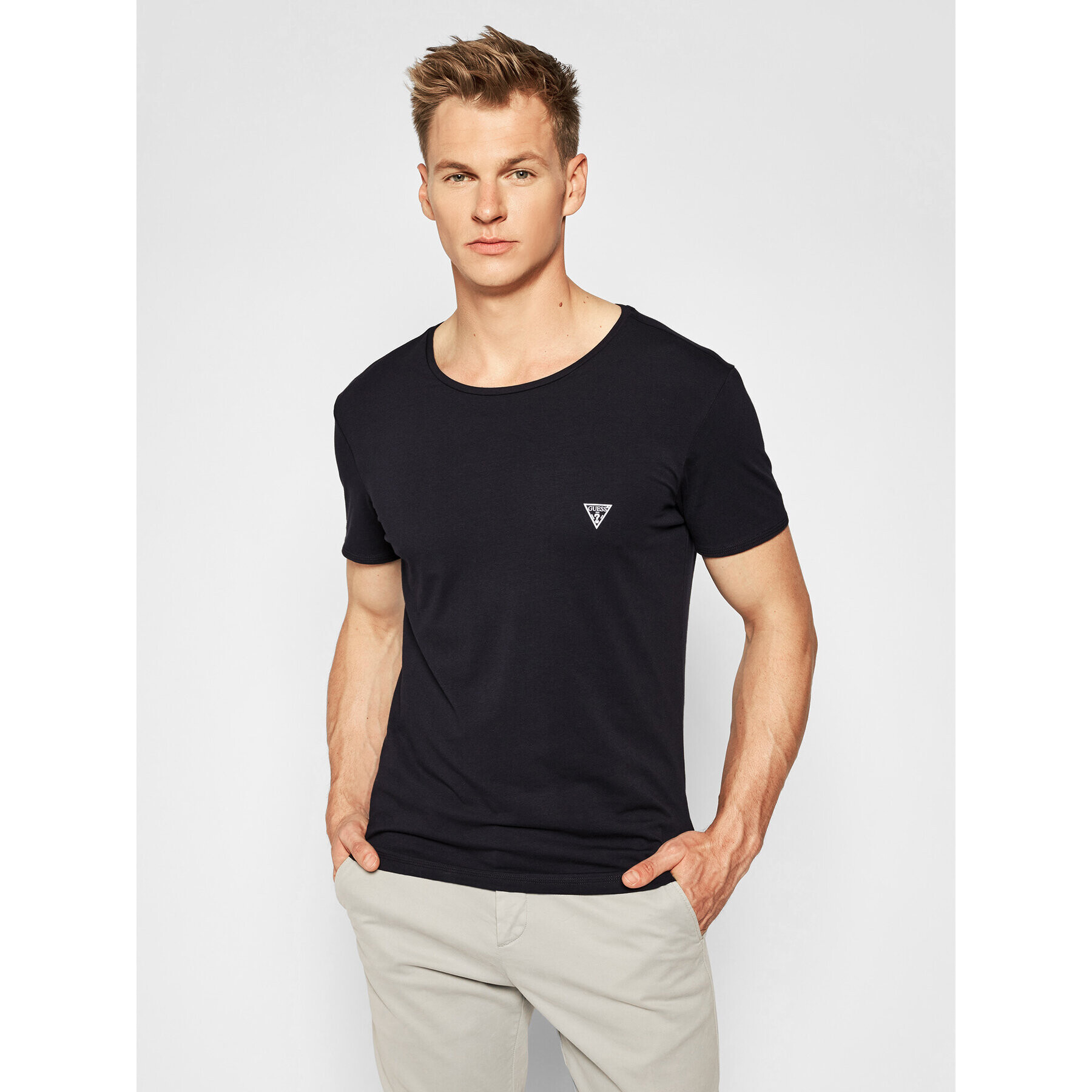 Guess Tricou U97M00 JR003 Negru Slim Fit - Pled.ro