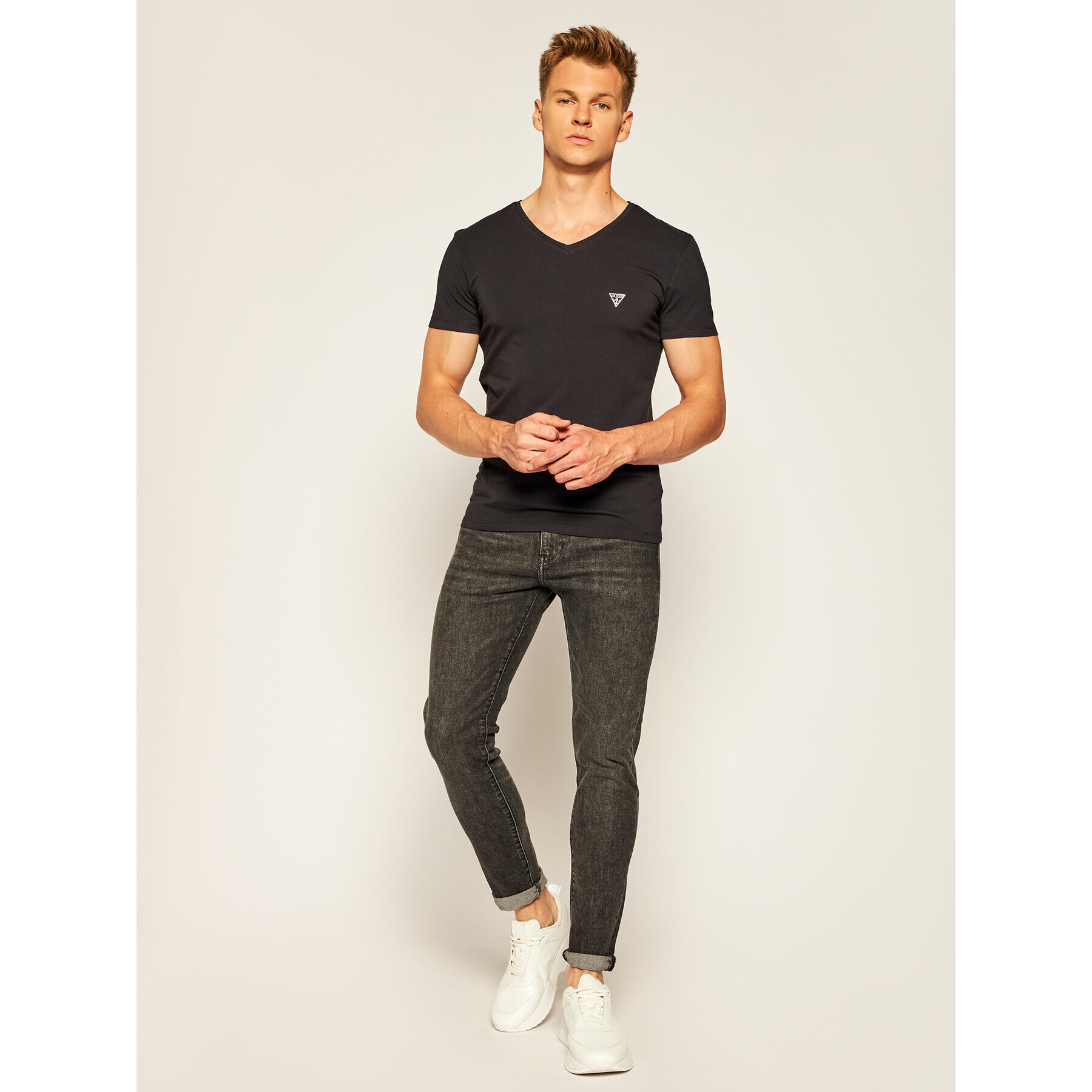 Guess Tricou U97M01 JR003 Negru Slim Fit - Pled.ro