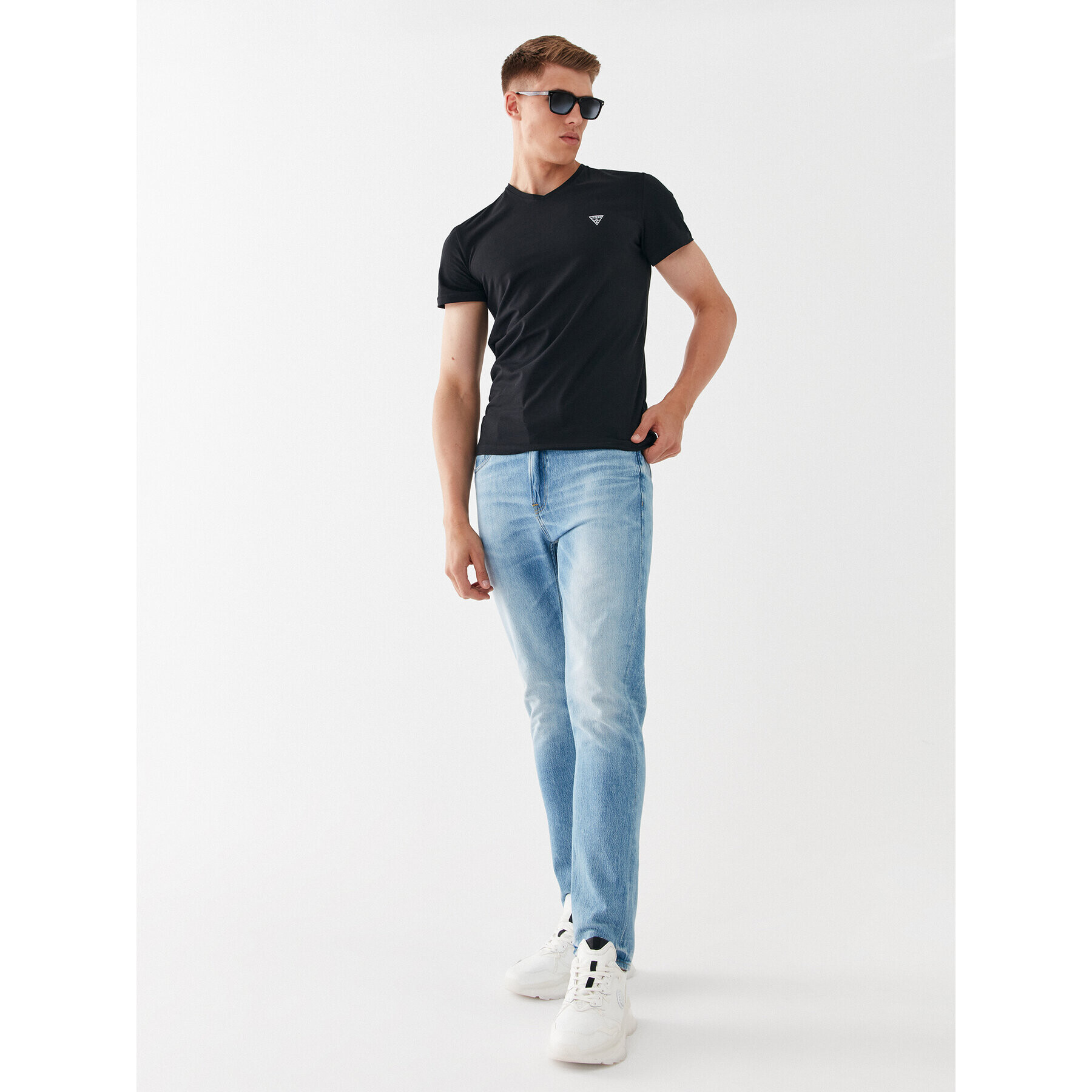 Guess Tricou U97M01 K6YW1 Negru Slim Fit - Pled.ro