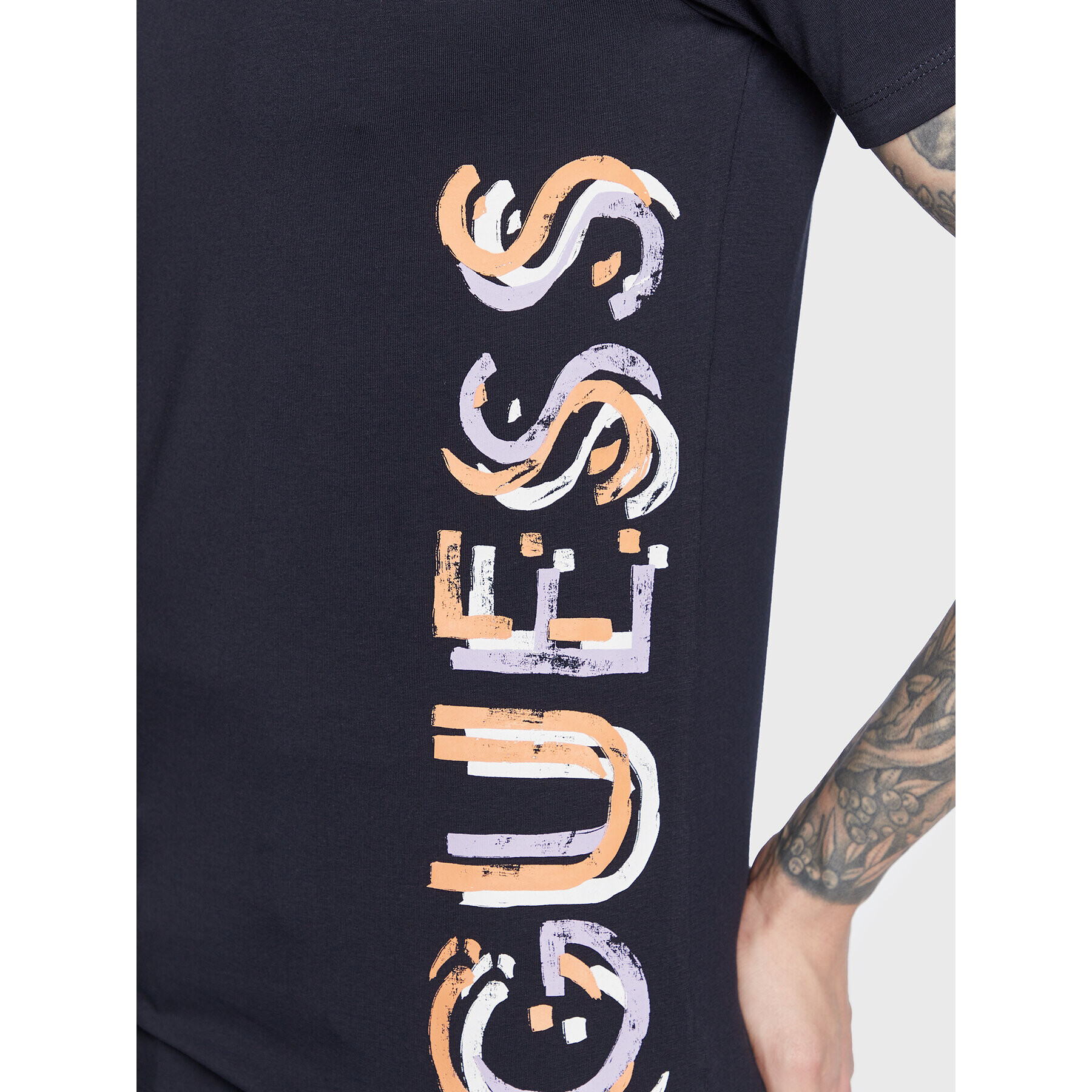 Guess Tricou Vertical Logo M3GI22 J1314 Bleumarin Slim Fit - Pled.ro