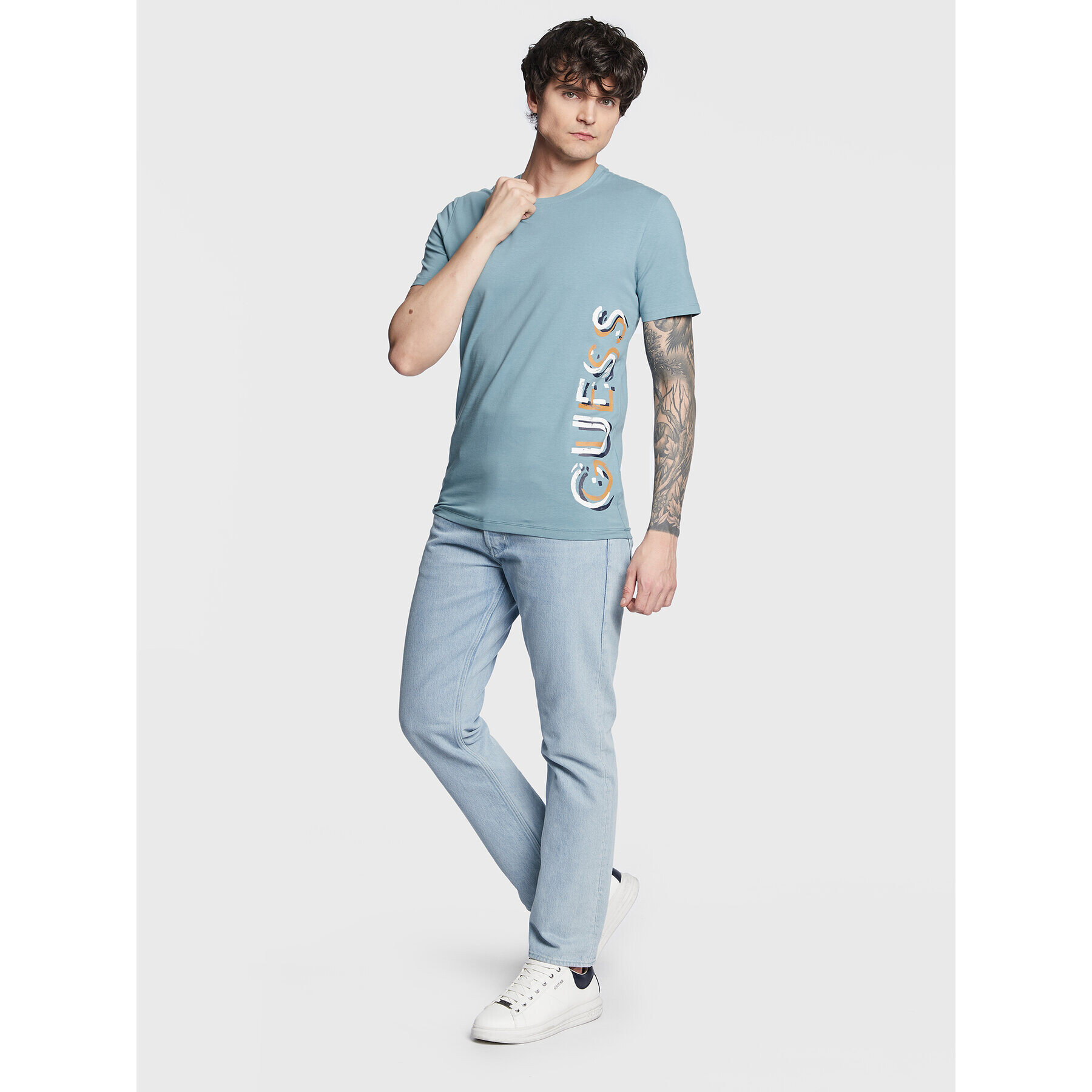 Guess Tricou Vetical Logo M3GI22 J1314 Albastru Slim Fit - Pled.ro