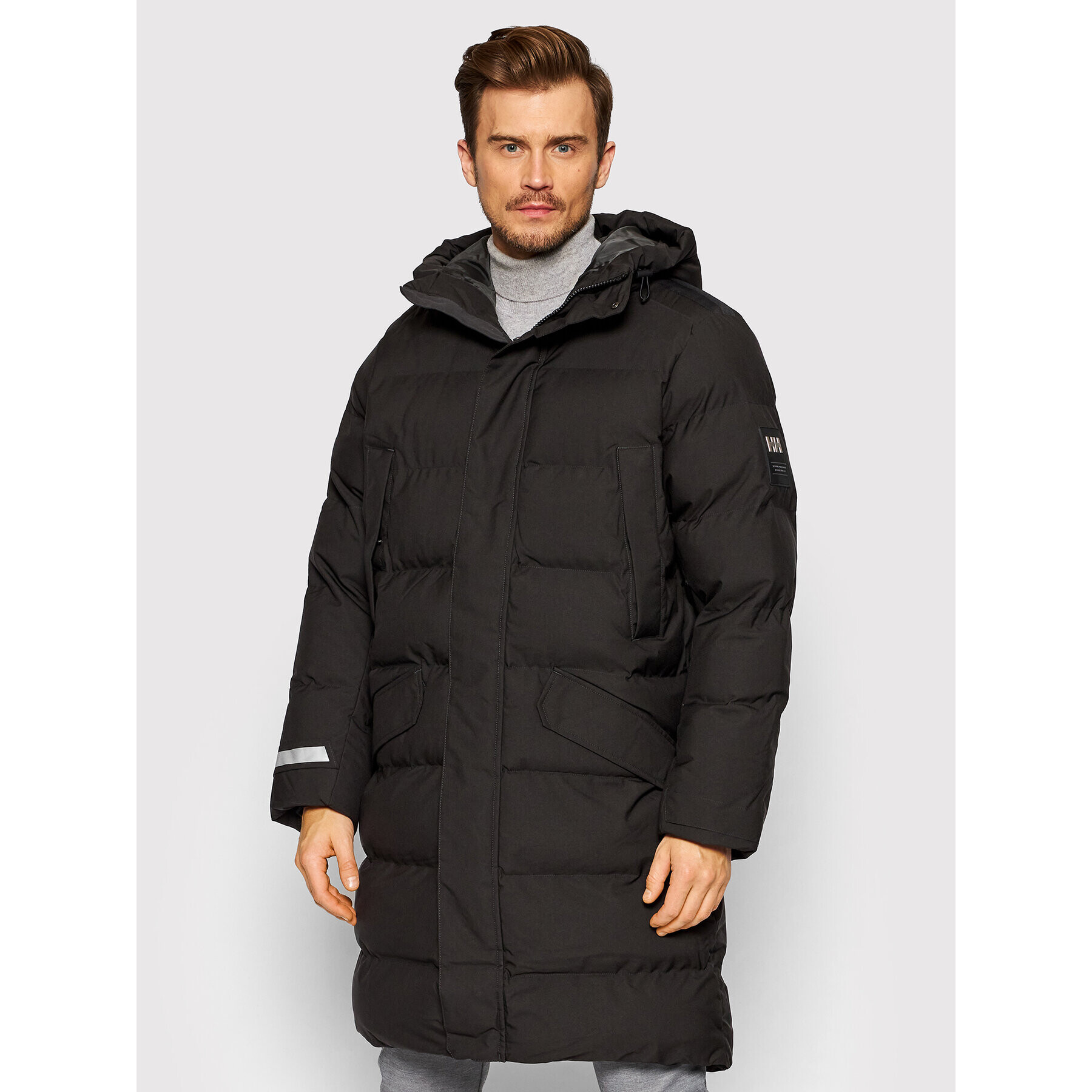 Helly Hansen Geacă din puf Alaska 53487 Negru Regular Fit - Pled.ro