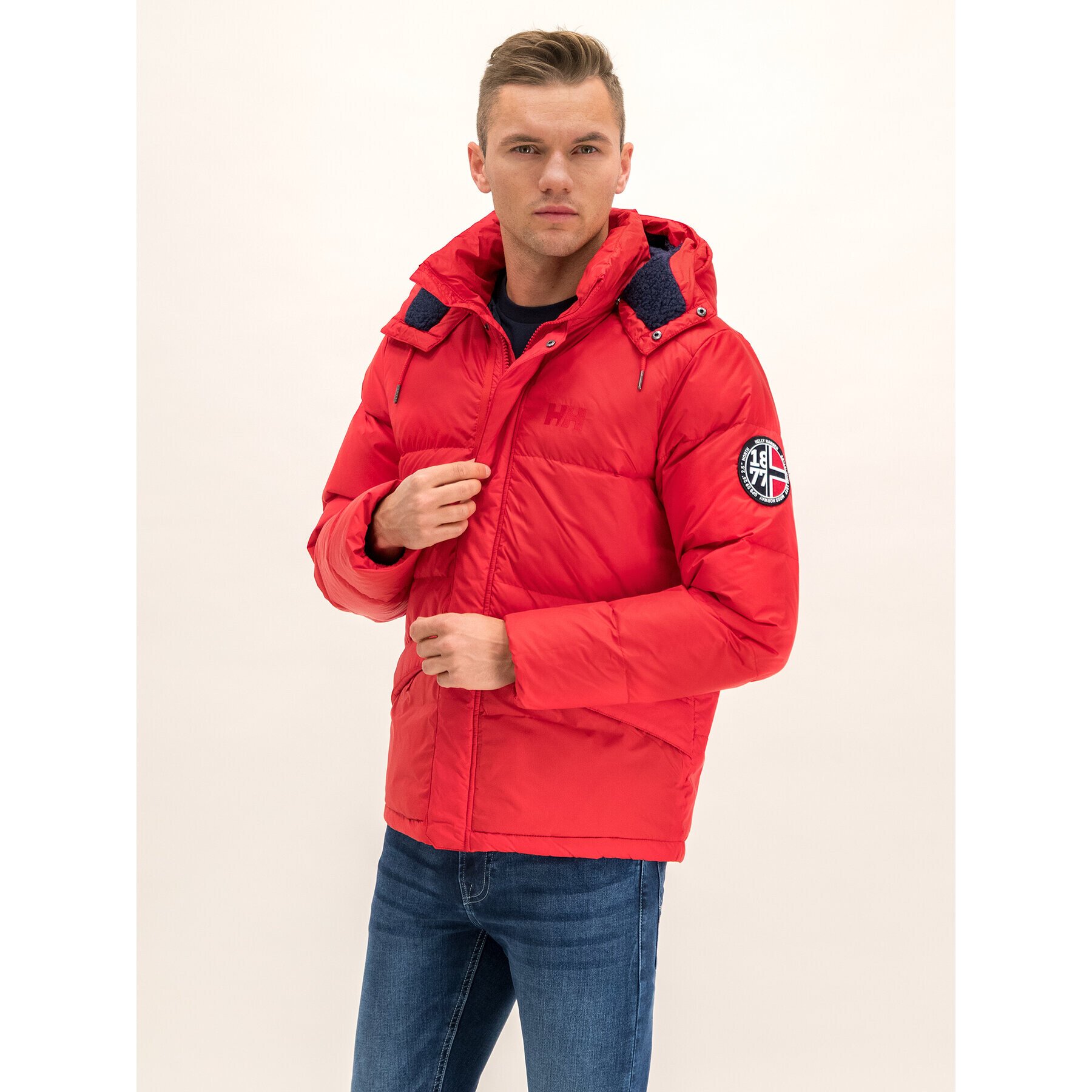 Helly Hansen Geacă din puf Boyne 53334 Roșu Regular Fit - Pled.ro