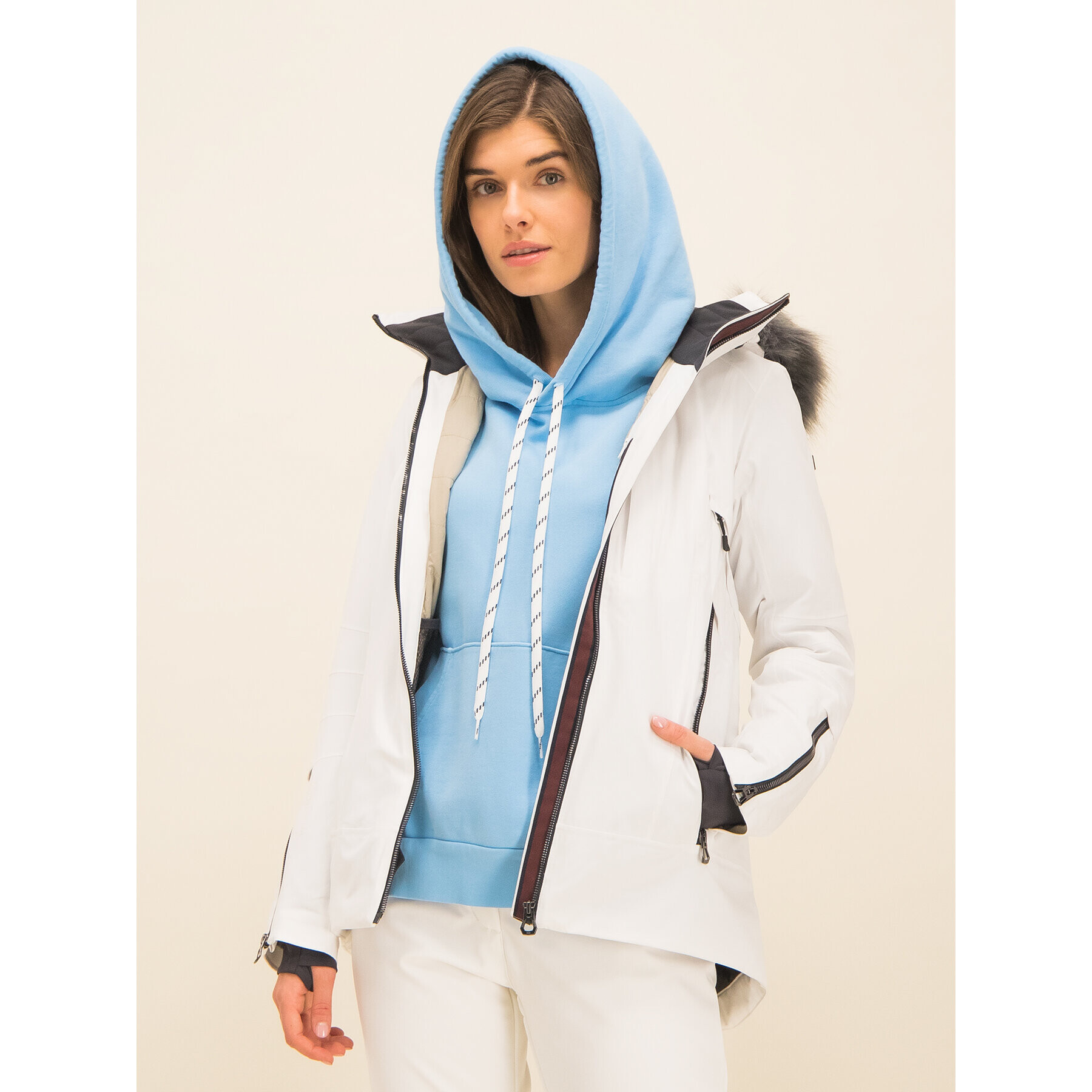 Helly Hansen Geacă de schi Snowdancer 65664 Alb Fitted Fit - Pled.ro