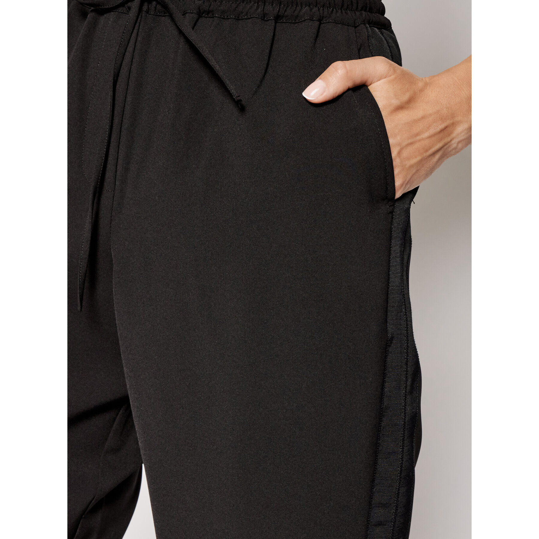 Herskind Pantaloni din material Mercr 3758378 Negru Regular Fit - Pled.ro