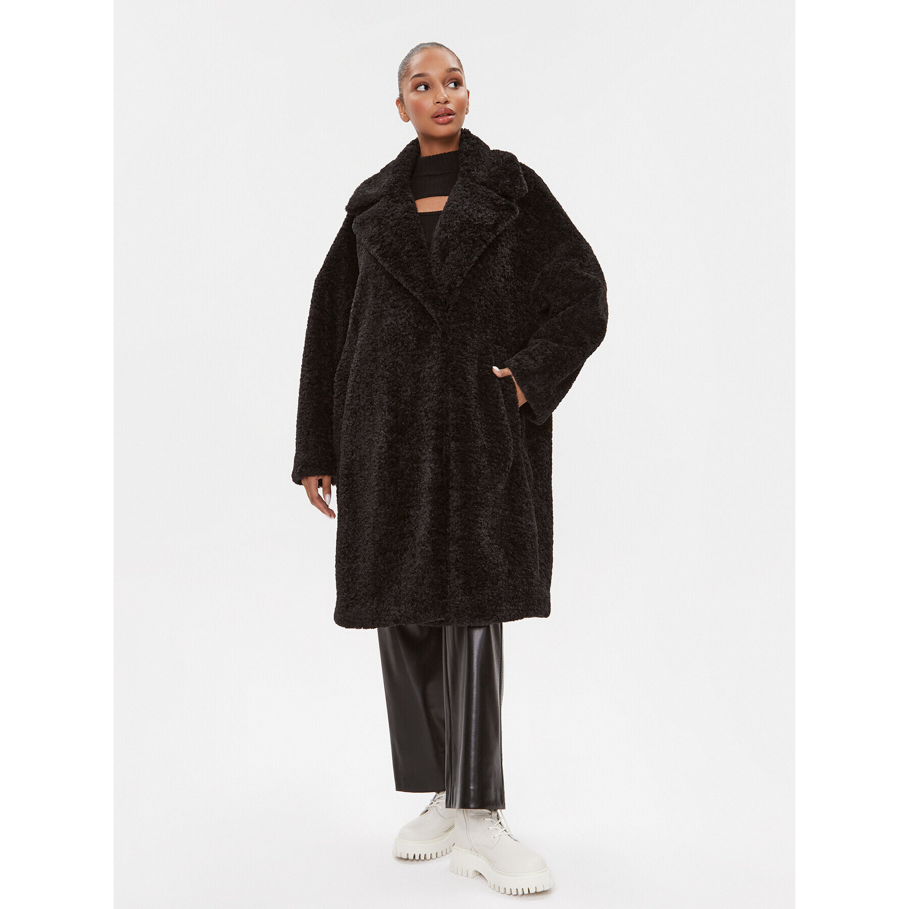 Hugo Cojoc Mewona-1 50498147 Negru Oversize - Pled.ro