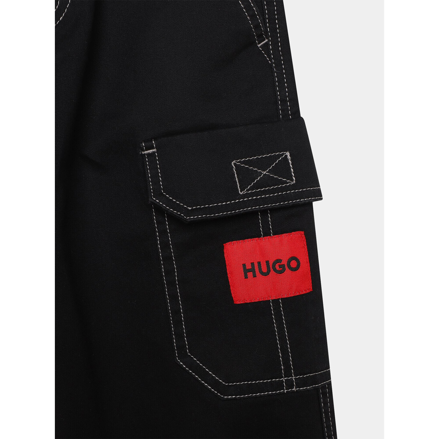 Hugo Pantaloni din material G24148 D Negru Loose Fit - Pled.ro