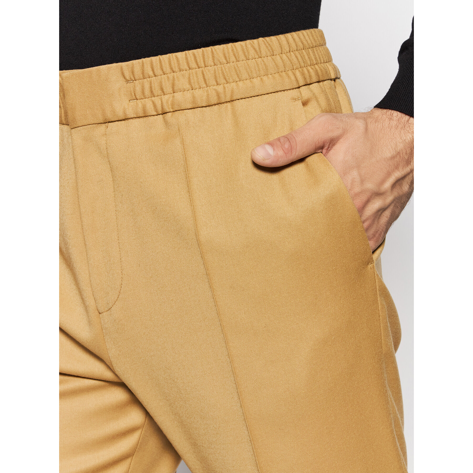 Hugo Pantaloni din material Howard213 50459641 Maro Extra Slim Fit - Pled.ro