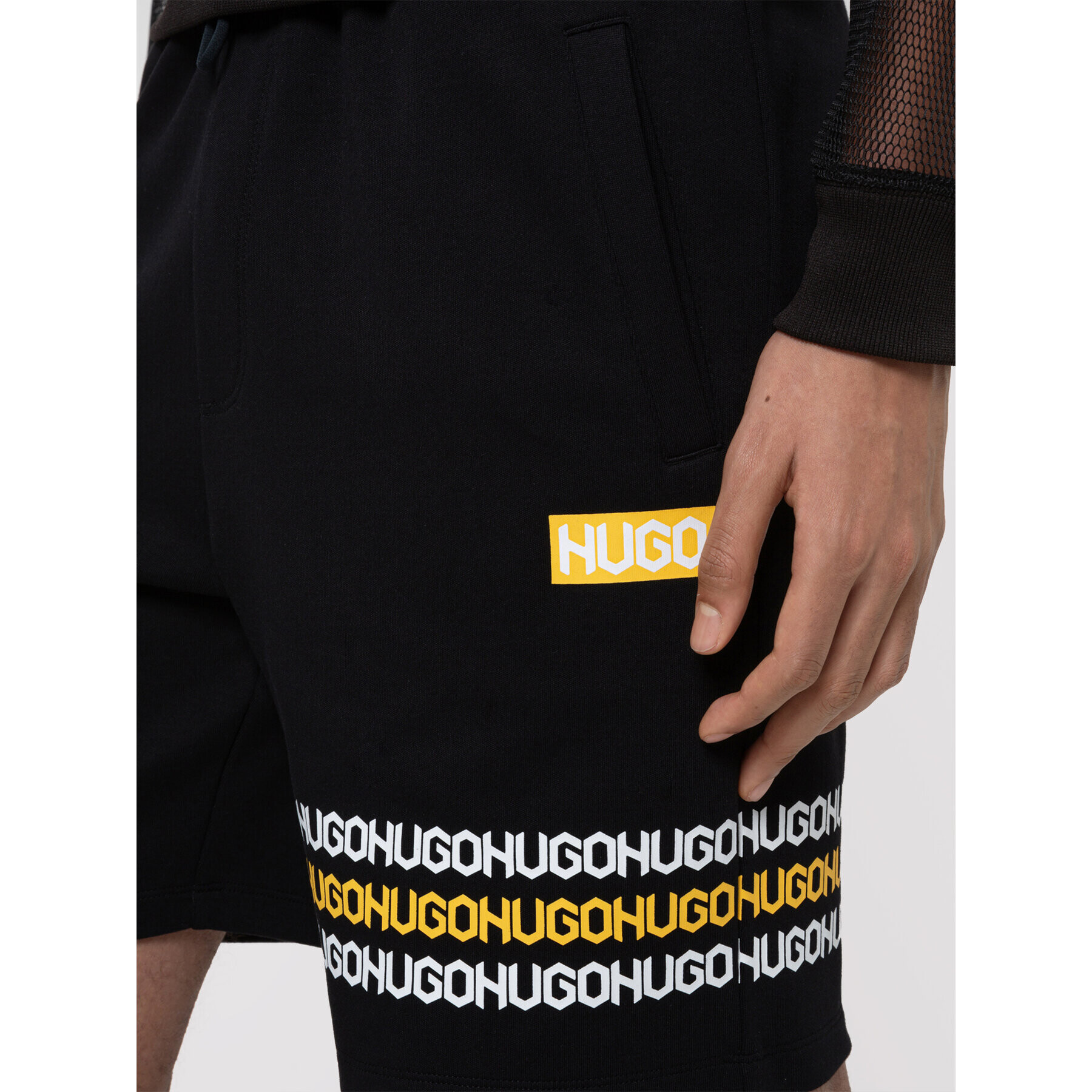 Hugo Pantaloni scurți sport DAKUMI 50448857 Negru Regular Fit - Pled.ro