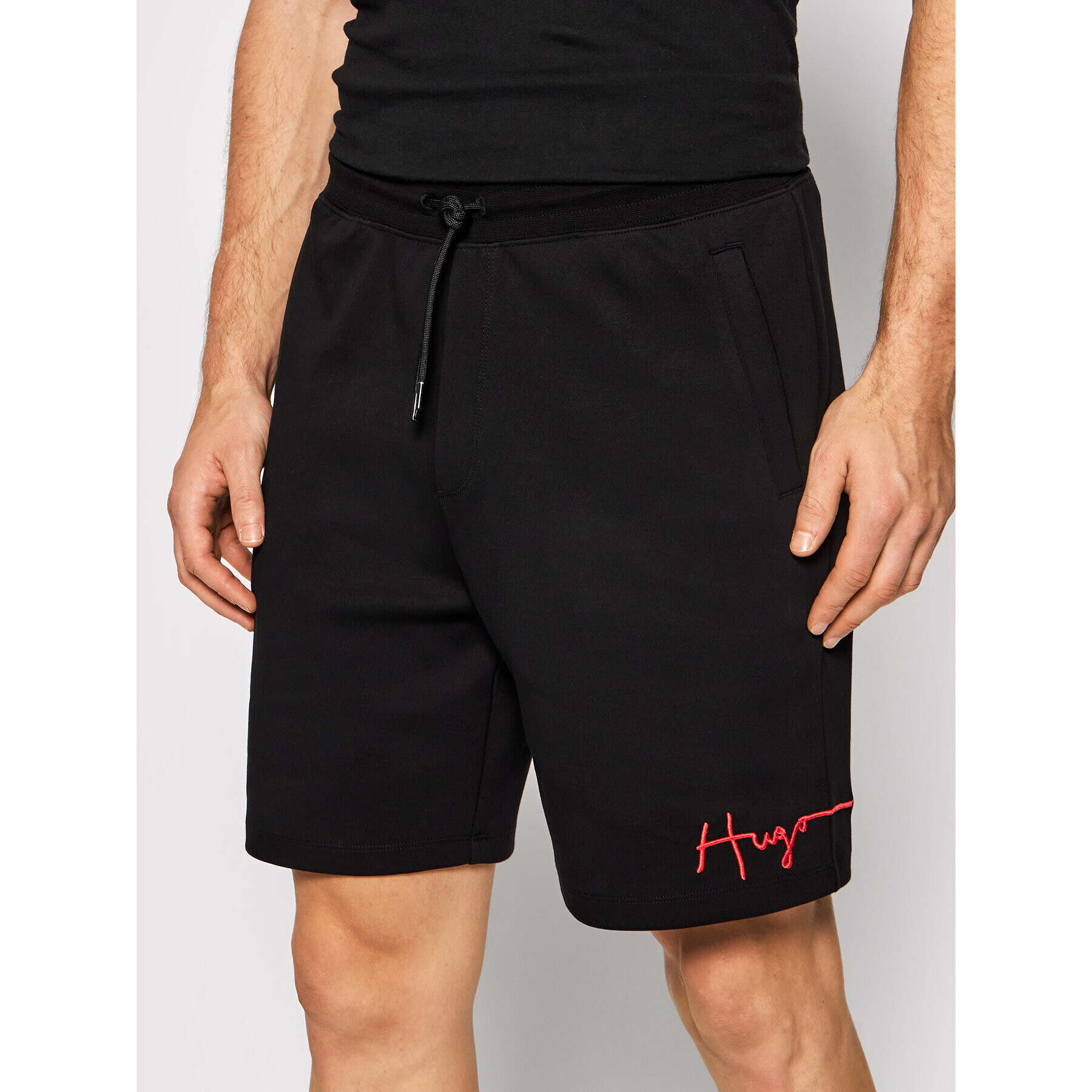 Hugo Pantaloni scurți sport Dalfie 50457118 Negru Regular Fit - Pled.ro