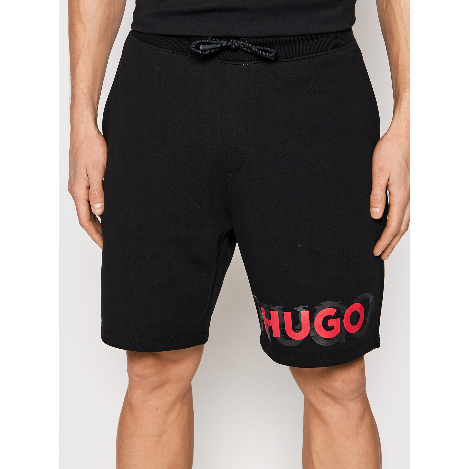 Hugo Pantaloni scurți sport Dilton 50468260 Negru Regular Fit - Pled.ro