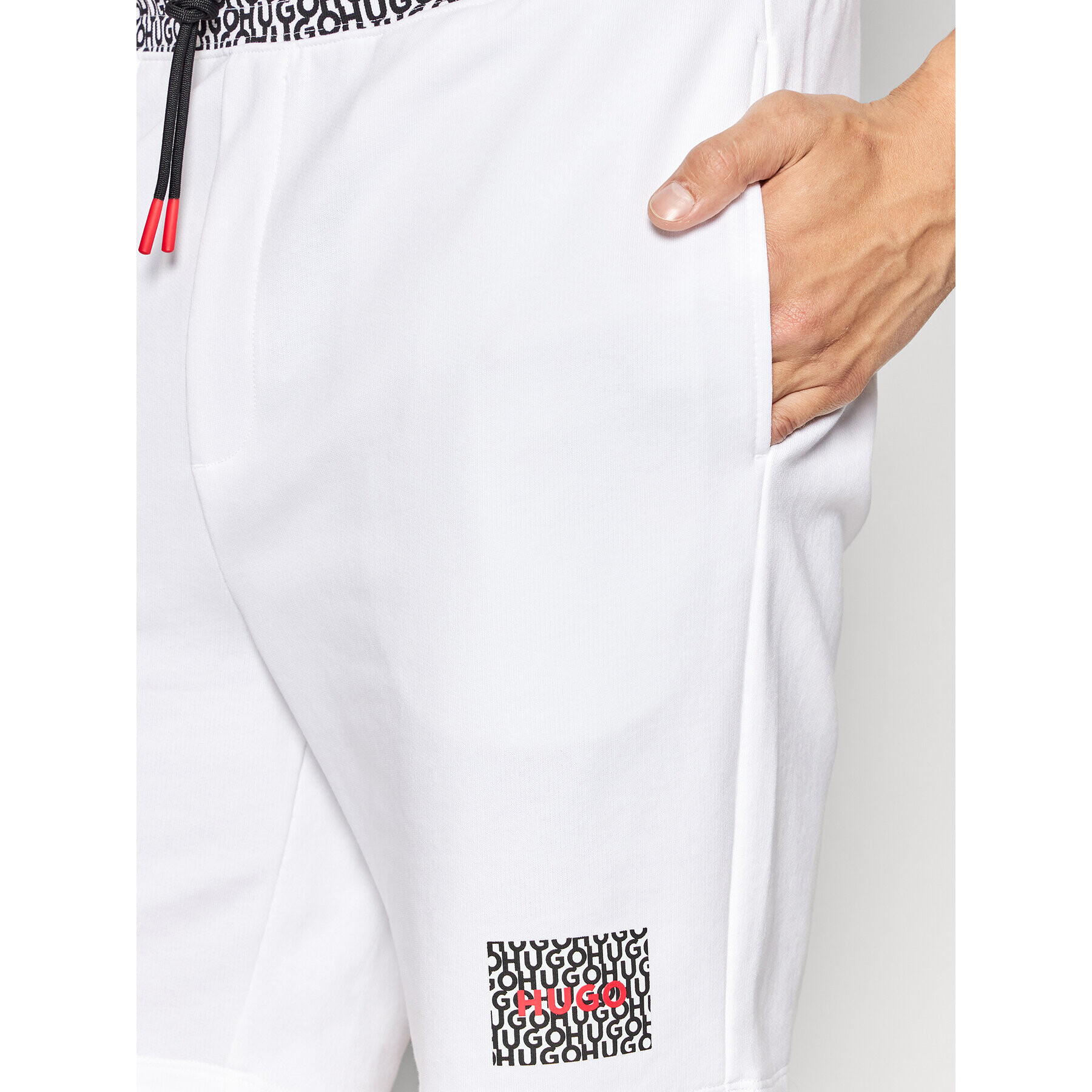 Hugo Pantaloni scurți sport Draig 50472727 Alb Regular Fit - Pled.ro