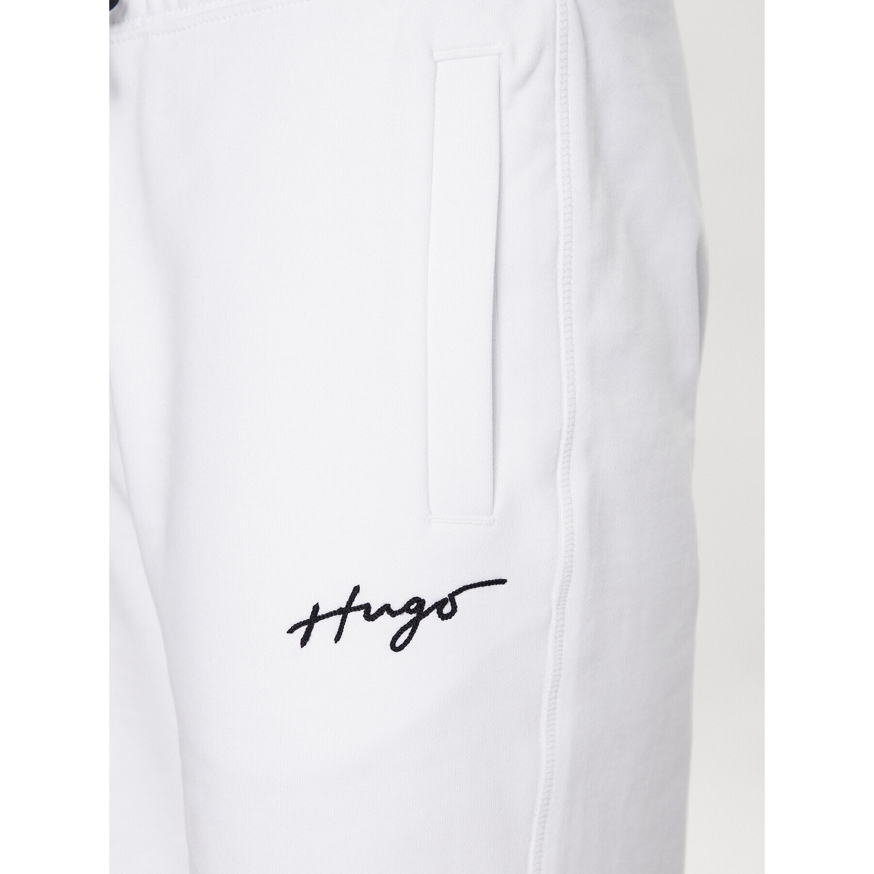 Hugo Pantaloni scurți sport Dampinas 50486438 Alb Relaxed Fit - Pled.ro