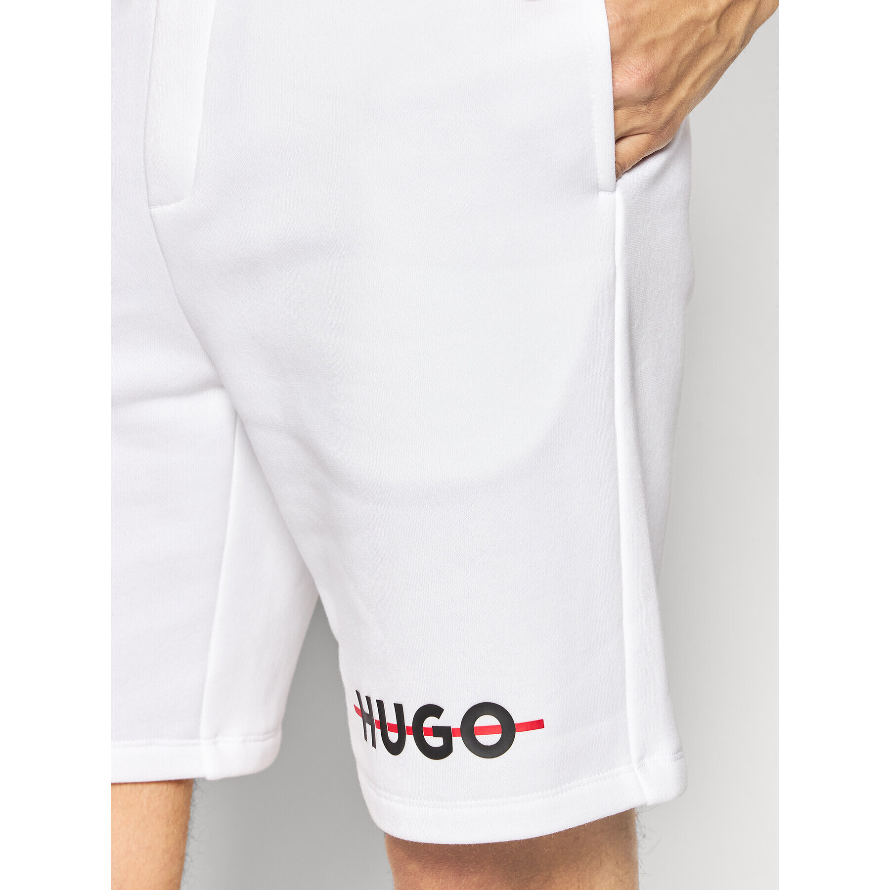 Hugo Pantaloni scurți sport Dedford 50481138 Alb Comfort Fit - Pled.ro