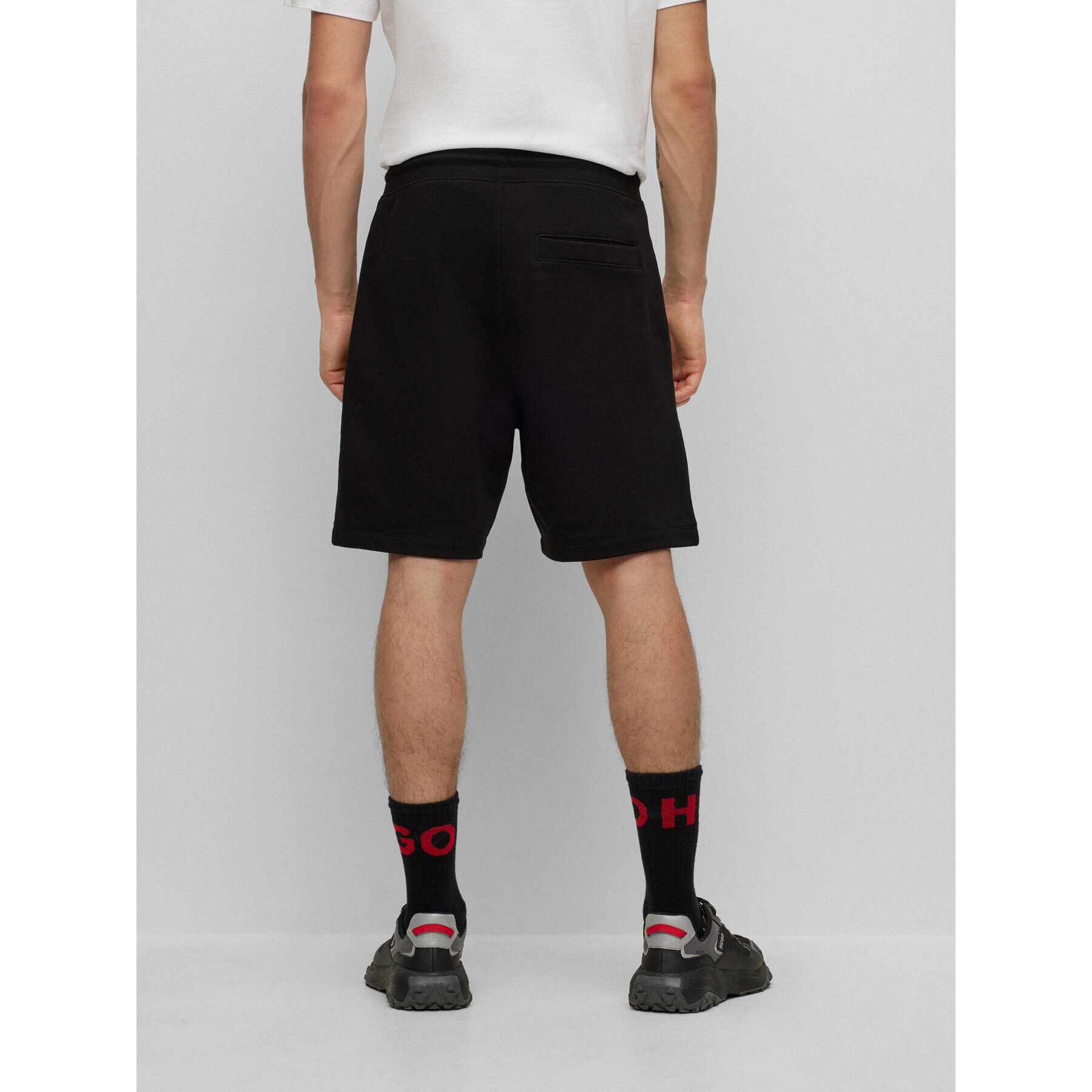 Hugo Pantaloni scurți sport Diz 50495713 Negru Regular Fit - Pled.ro