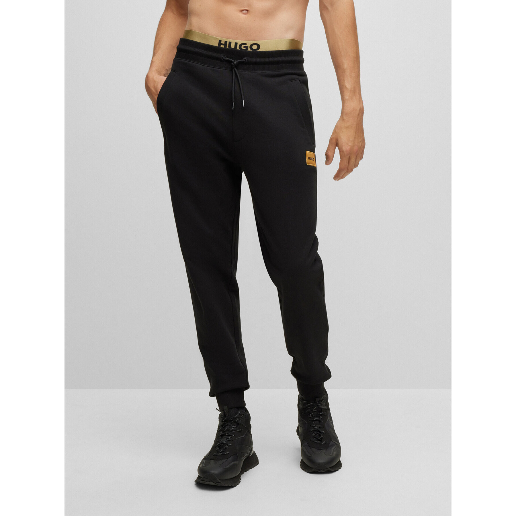 Hugo Pantaloni trening 50484742 Negru Regular Fit - Pled.ro