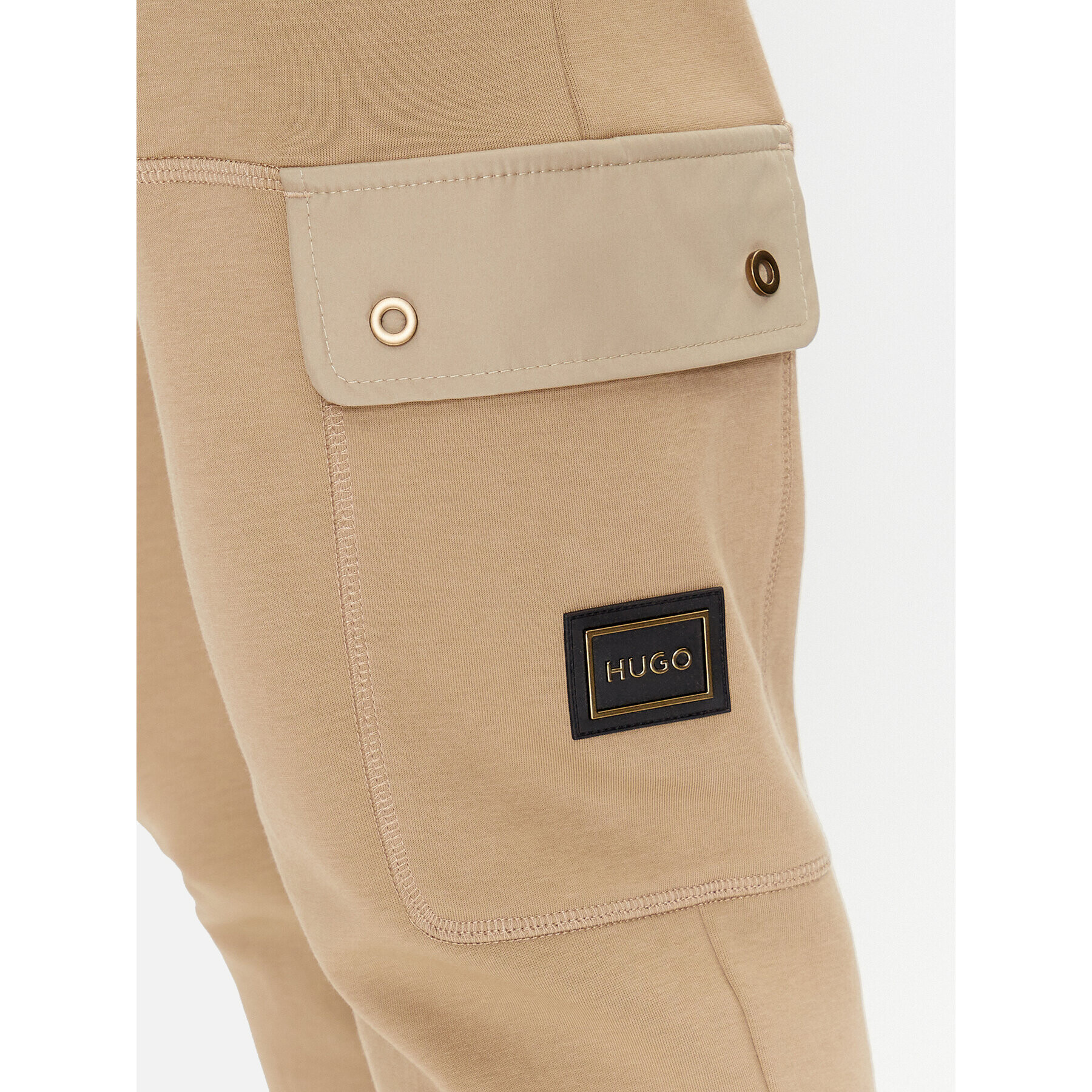 Hugo Pantaloni trening 50493044 Bej Relaxed Fit - Pled.ro