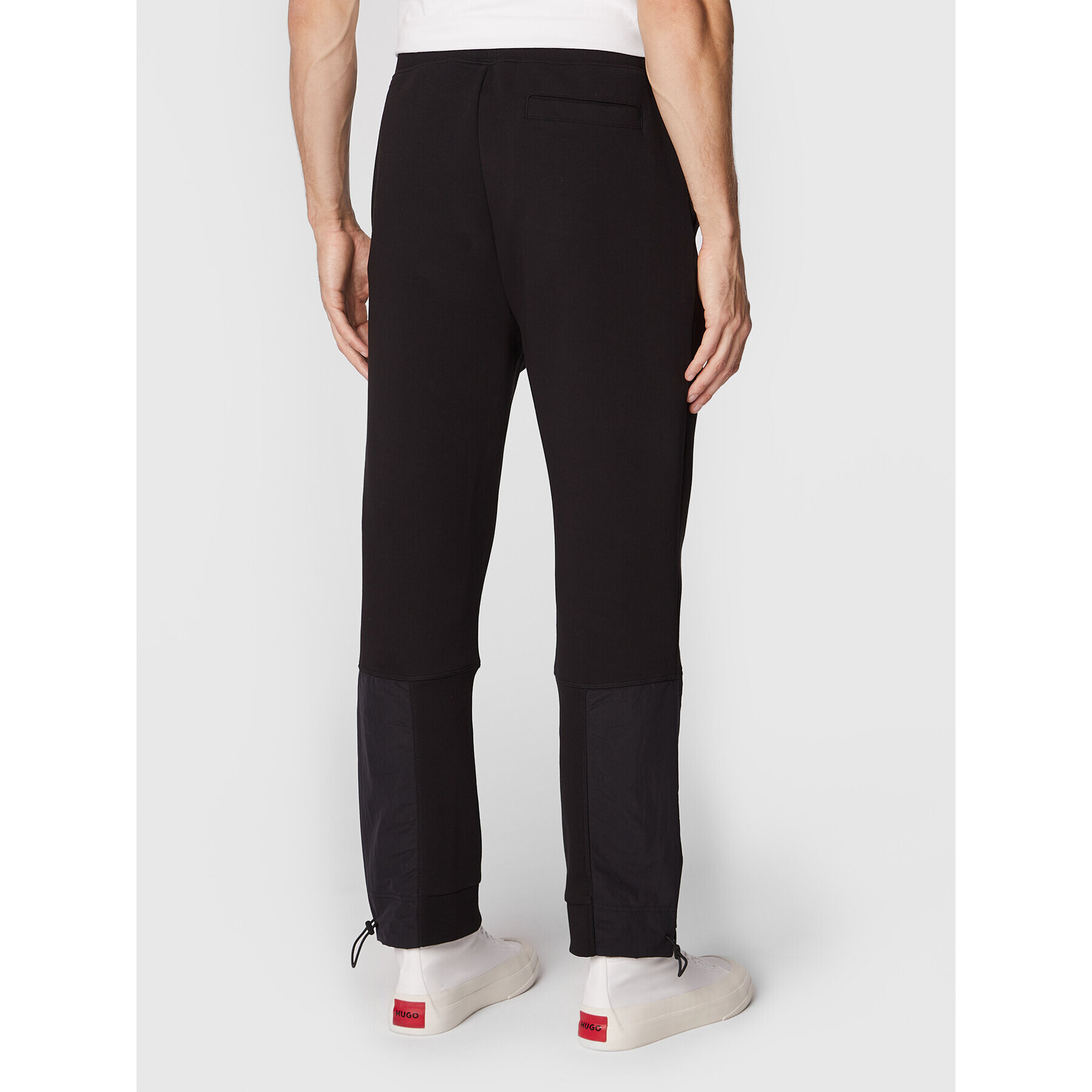 Hugo Pantaloni trening Drevitalis 50475875 Negru Relaxed Fit - Pled.ro