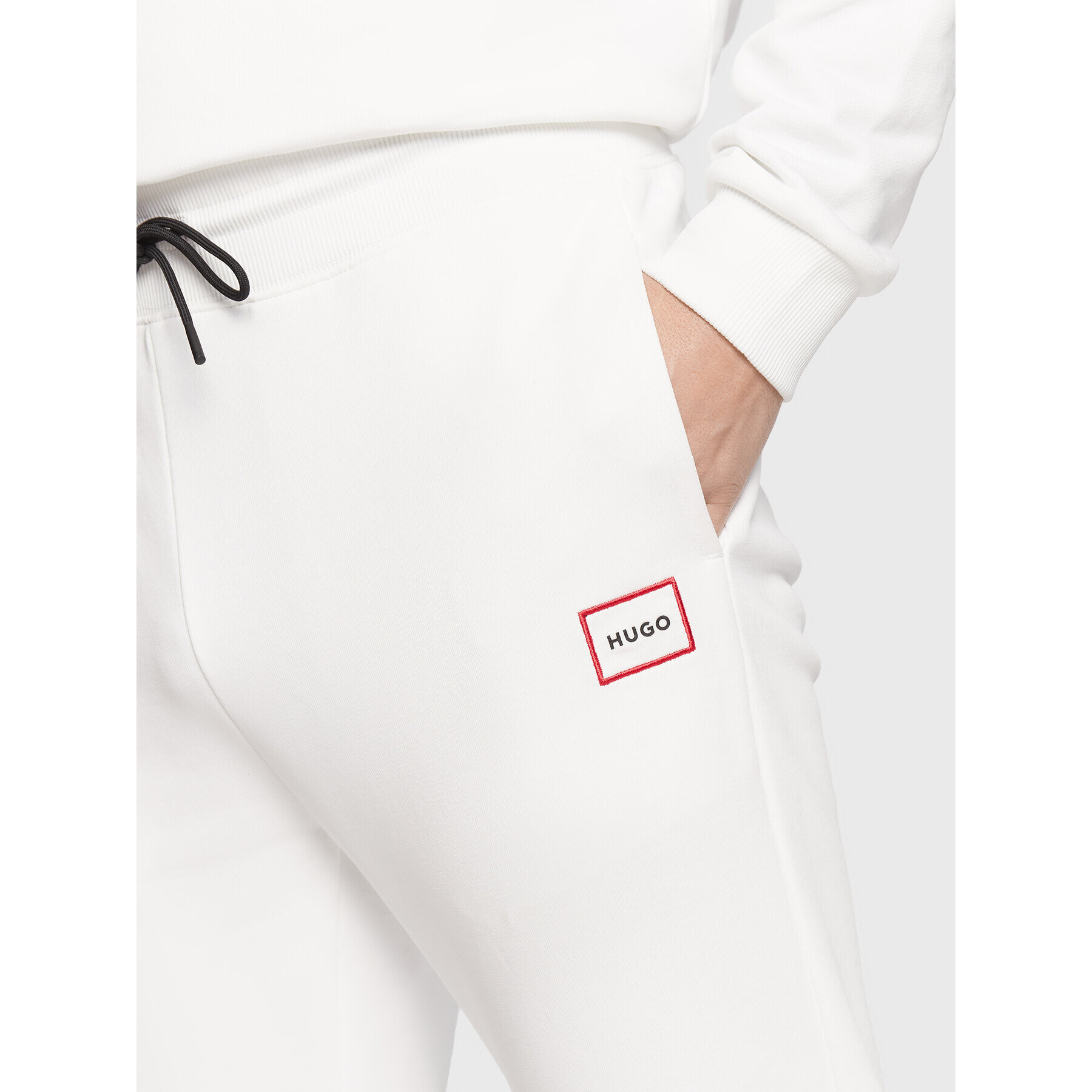 Hugo Pantaloni trening Dyssop 50481335 Alb Regular Fit - Pled.ro