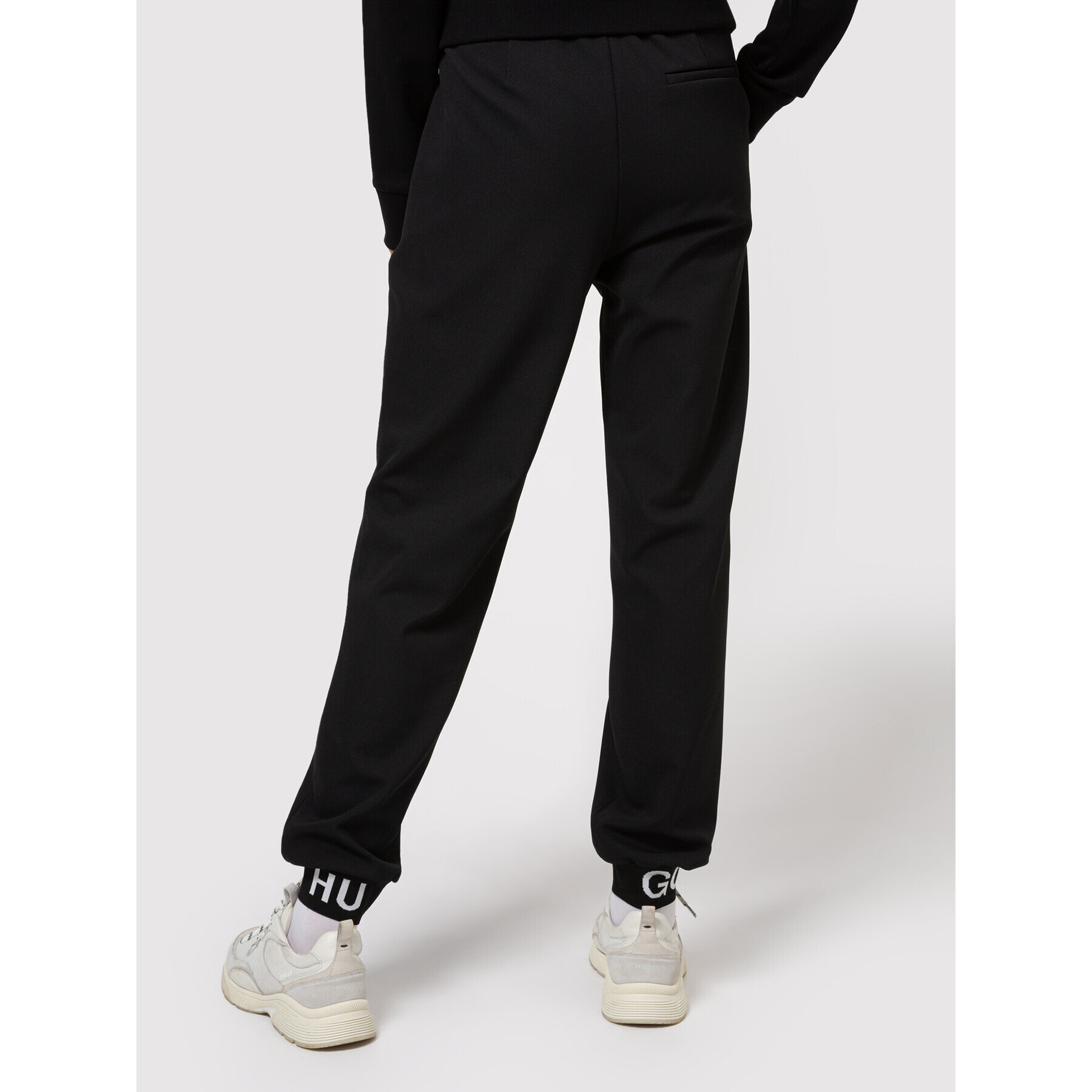 Hugo Pantaloni trening Heleas 50442419 Negru Regular Fit - Pled.ro