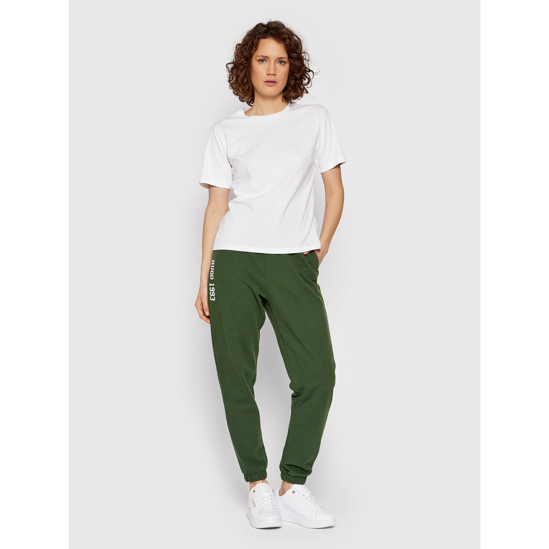 Hugo Pantaloni trening Nigia 50465456 Verde Relaxed Fit - Pled.ro