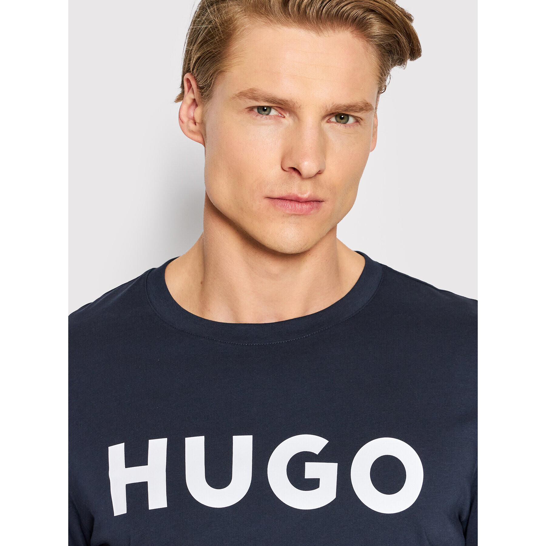 Hugo Tricou Dulivio 50467556 Bleumarin Regular Fit - Pled.ro