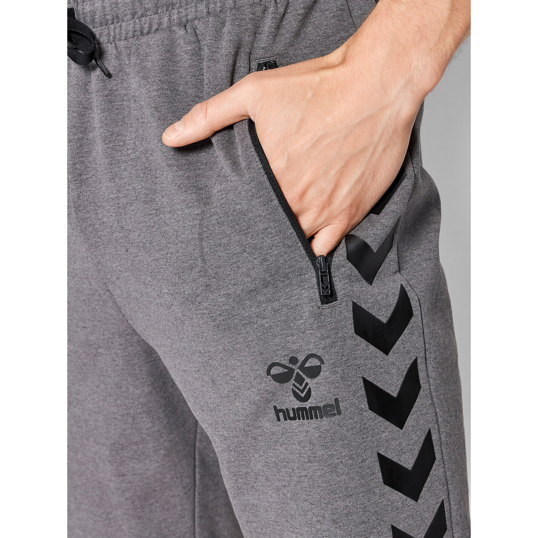 Hummel Pantaloni scurți sport Ray 211156 Gri Regular Fit - Pled.ro