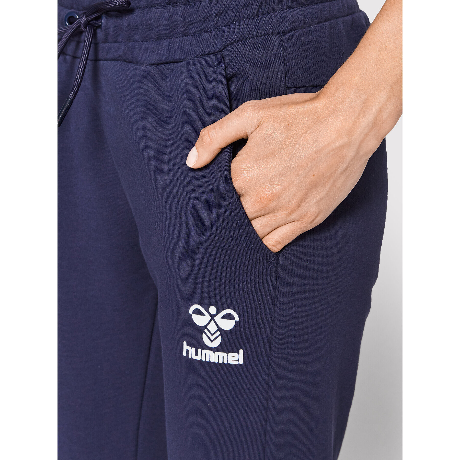 Hummel Pantaloni trening Noni 2.0 214330 Bleumarin Regular Fit - Pled.ro