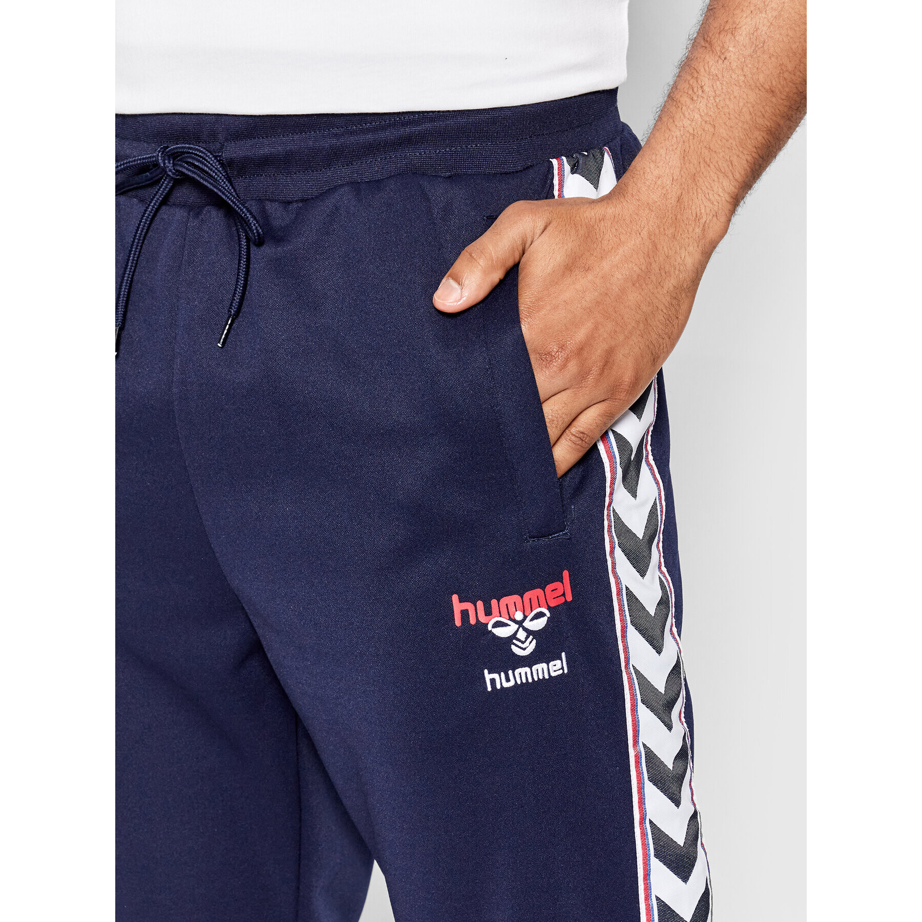 Hummel Pantaloni trening Unisex Lerby Poly 214310 Bleumarin Tapered Fit - Pled.ro