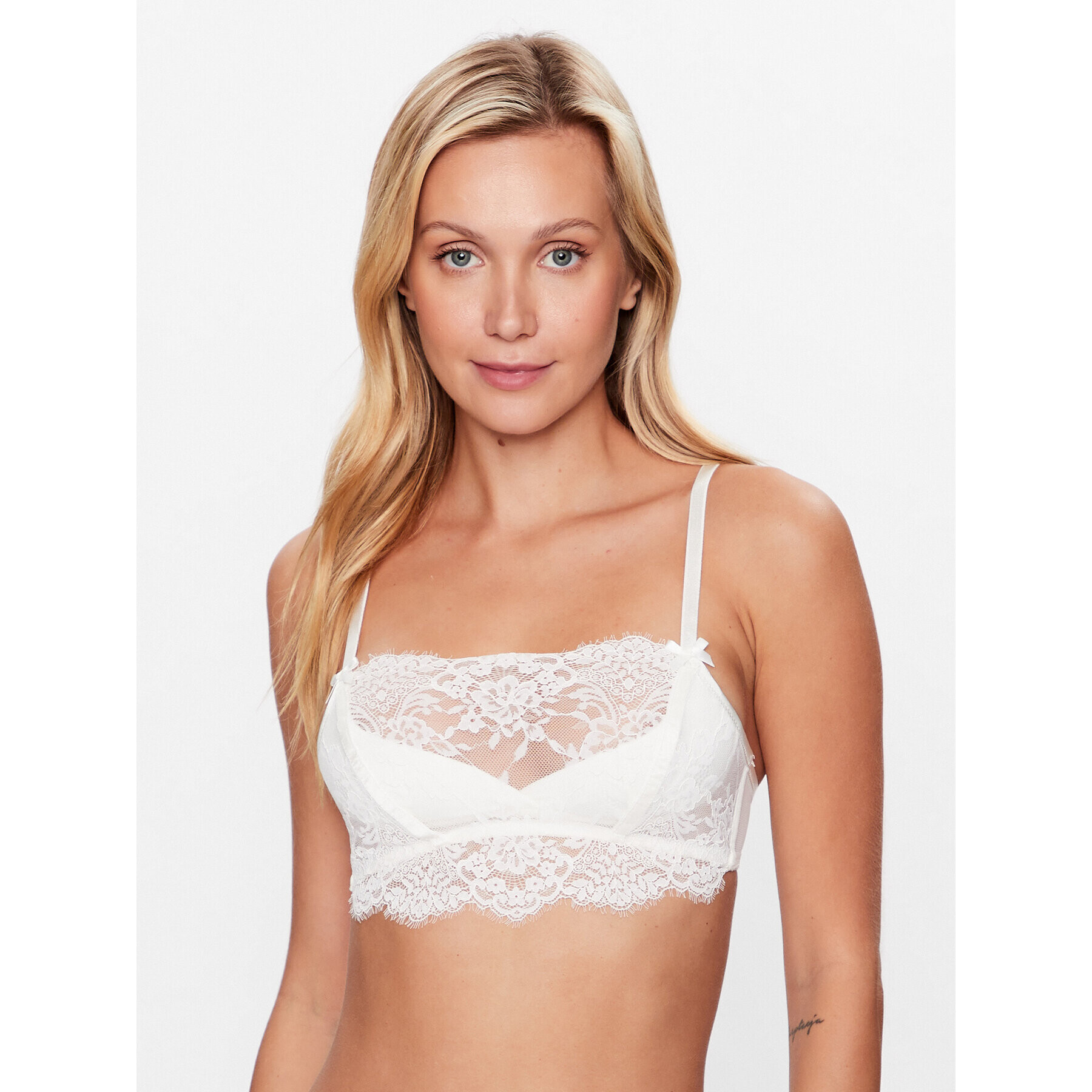 Hunkemöller Sutien Bralette Chlo 202239 Alb - Pled.ro