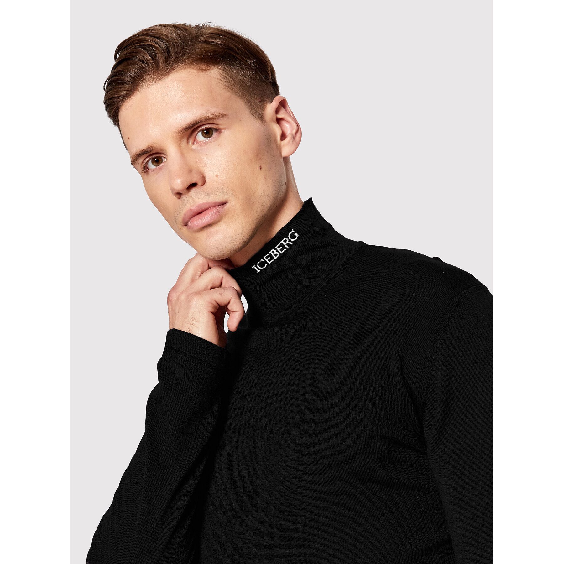 Iceberg Bluză cu gât 22IIP0A0037009 Negru Slim Fit - Pled.ro