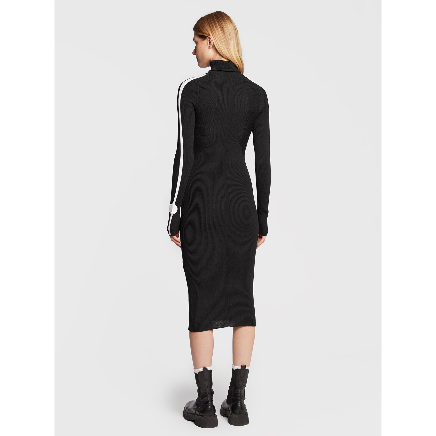 Iceberg Rochie tricotată 22II2P0AH027010 Negru Slim Fit - Pled.ro