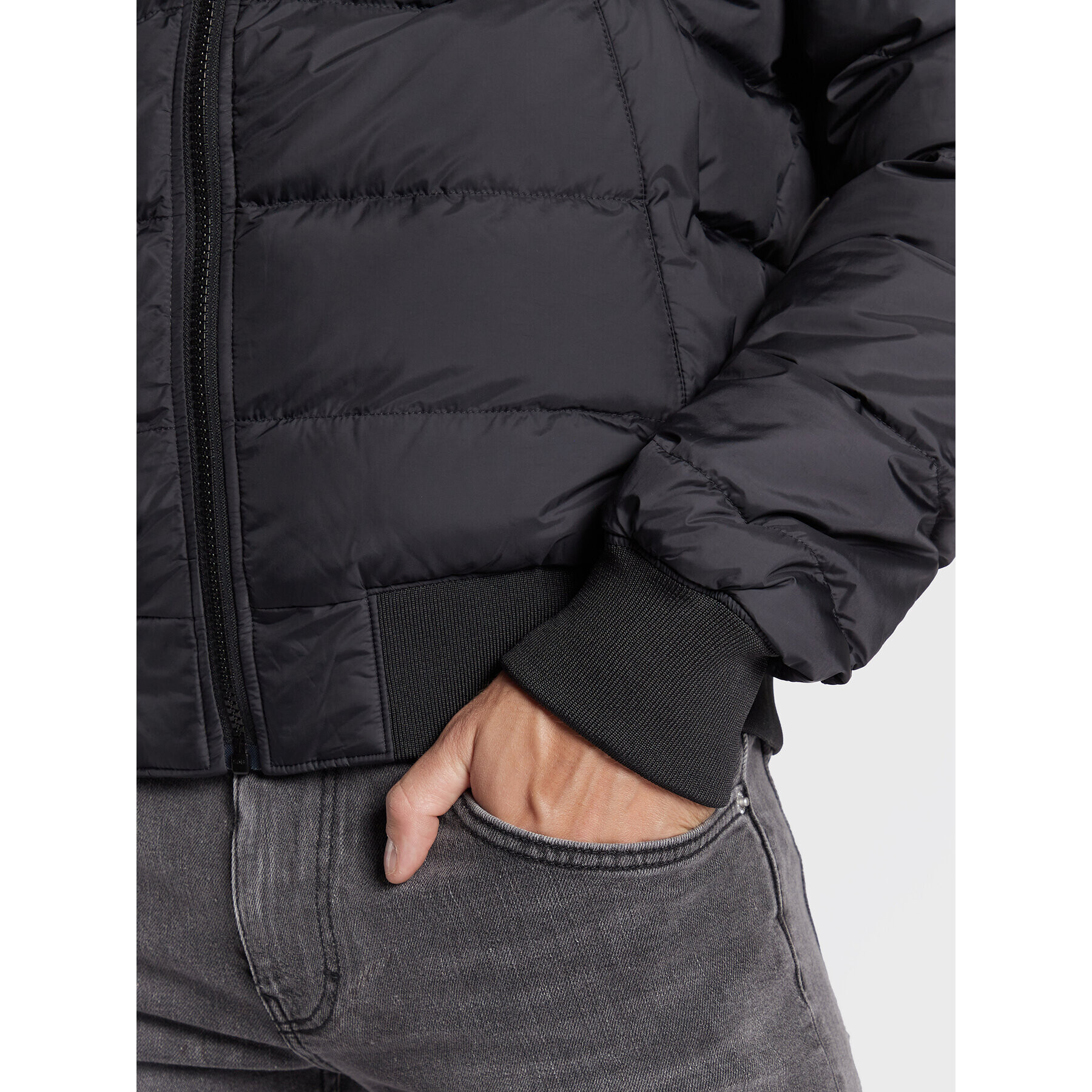 J.Lindeberg Geacă bomber Dwayne FMOW06391 Negru Regular Fit - Pled.ro