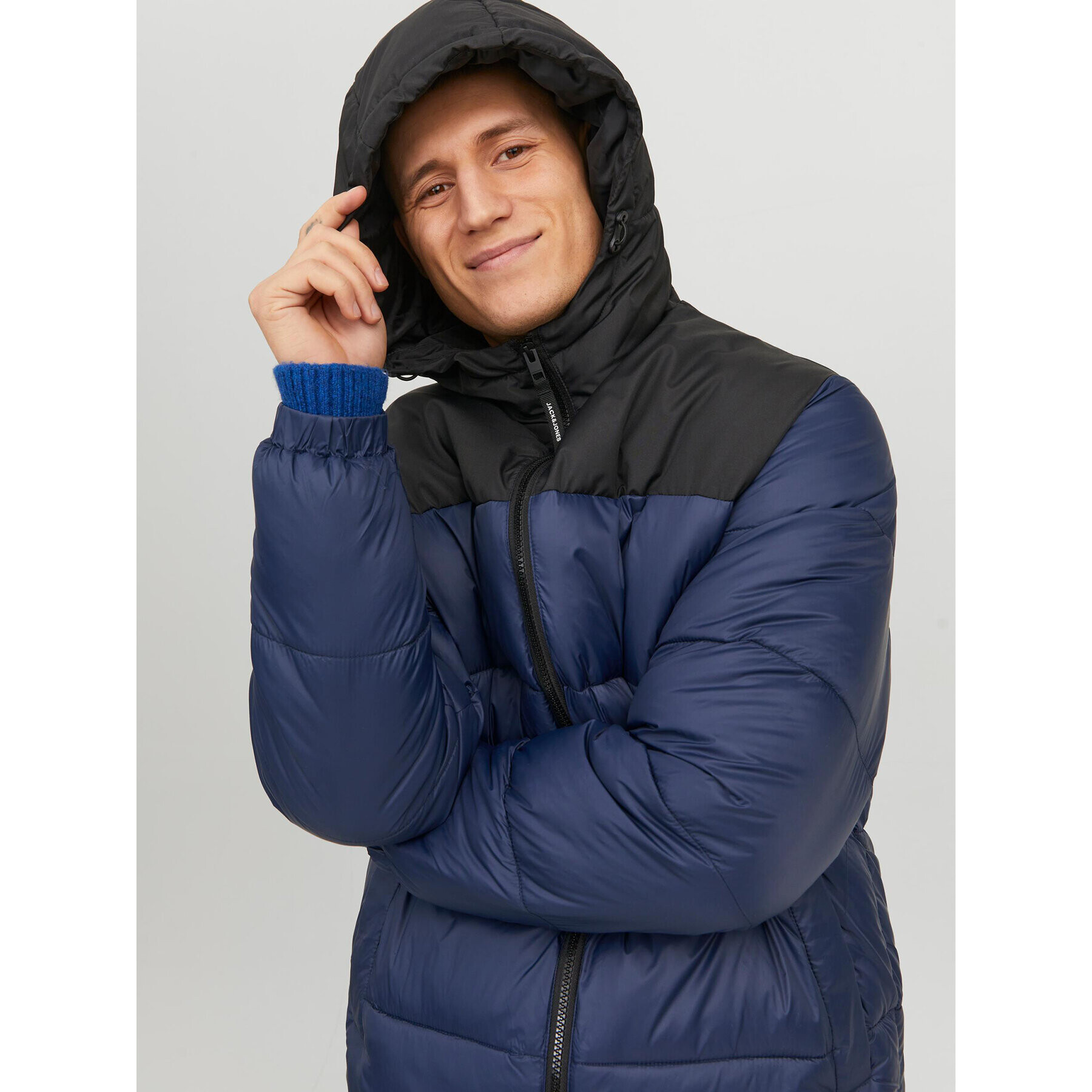 Jack&Jones Geacă din puf 12235859 Bleumarin Regular Fit - Pled.ro