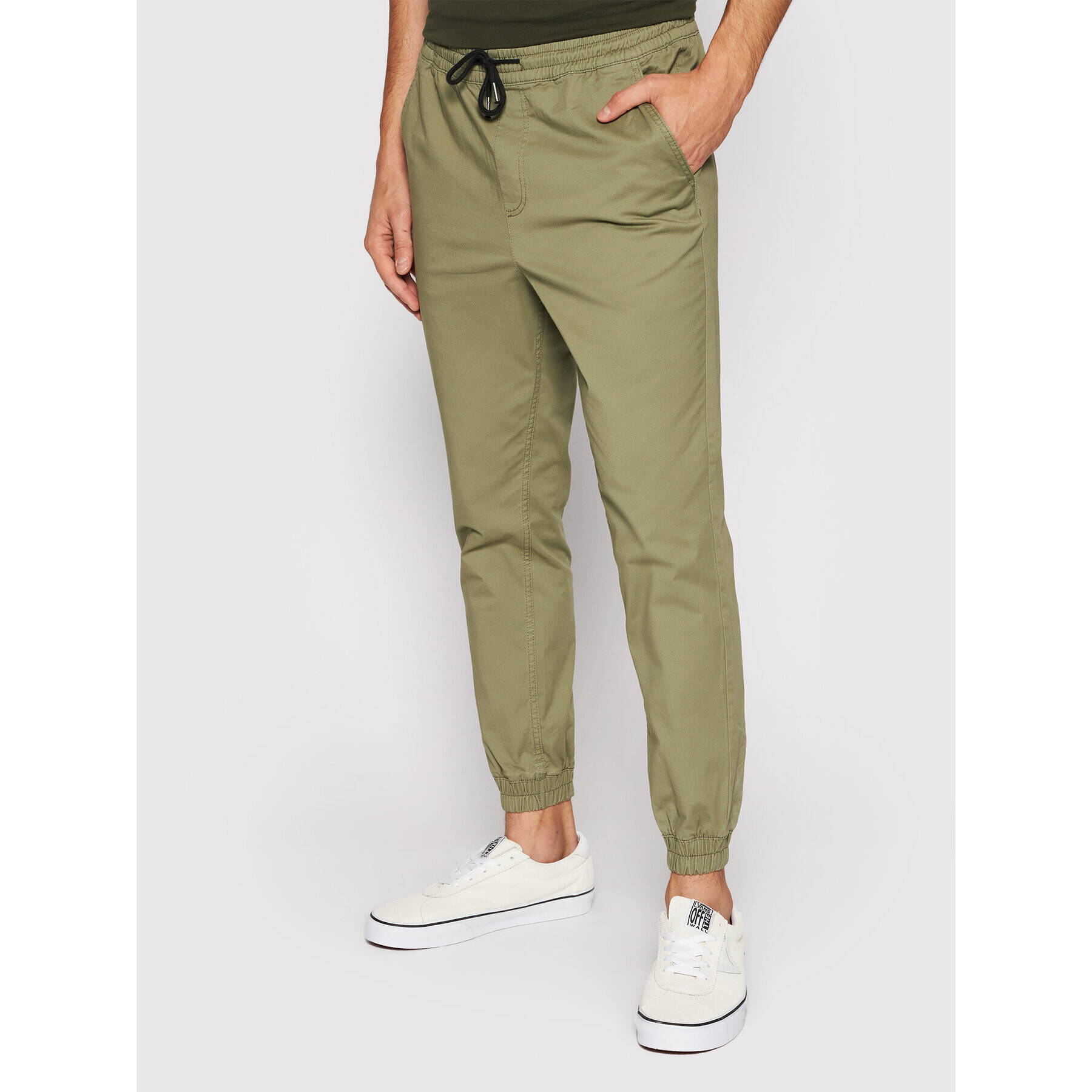 Jack&Jones Joggers Gordon 12182546 Verde Regular Fit - Pled.ro