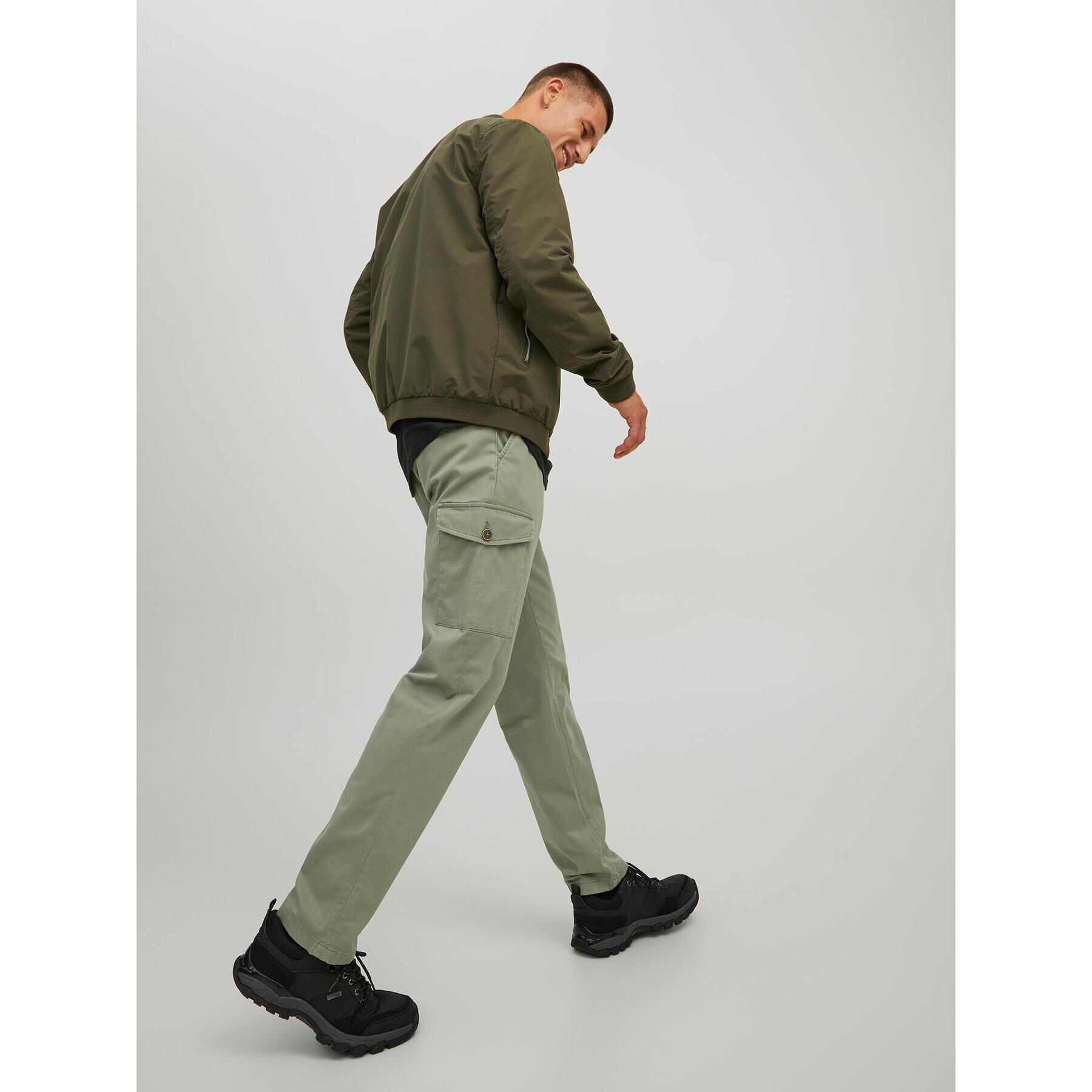 Jack&Jones Pantaloni din material Ollie 12224001 Verde Regular Fit - Pled.ro