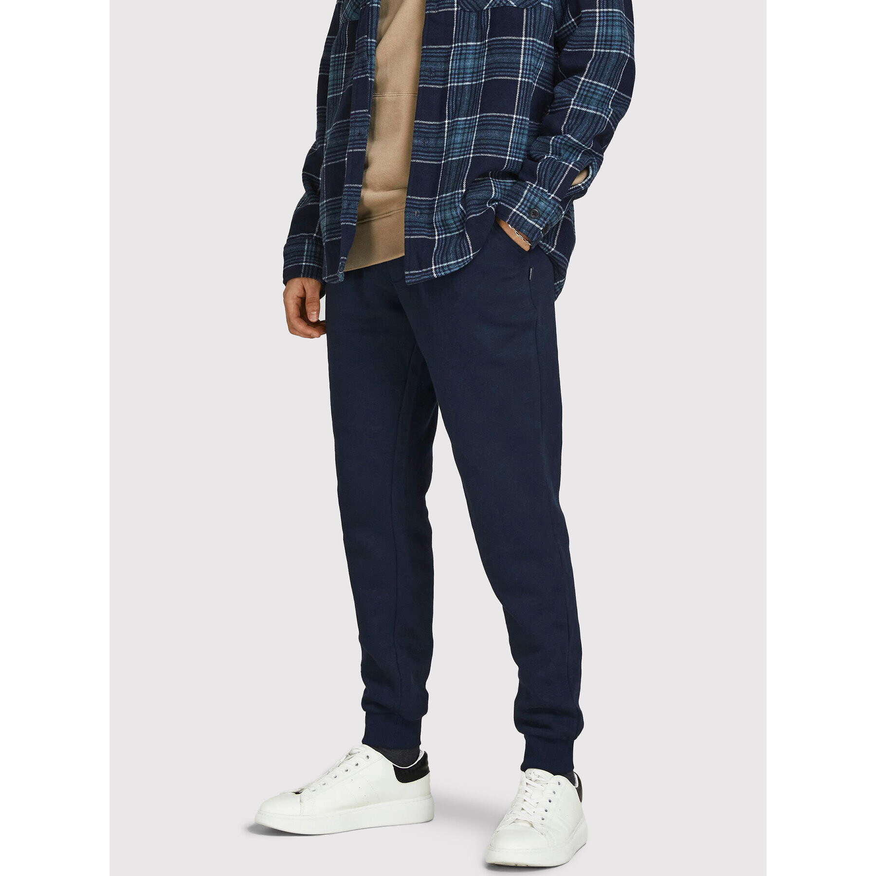 Jack&Jones Pantaloni trening Gordon 12195726 Bleumarin Regular Fit - Pled.ro