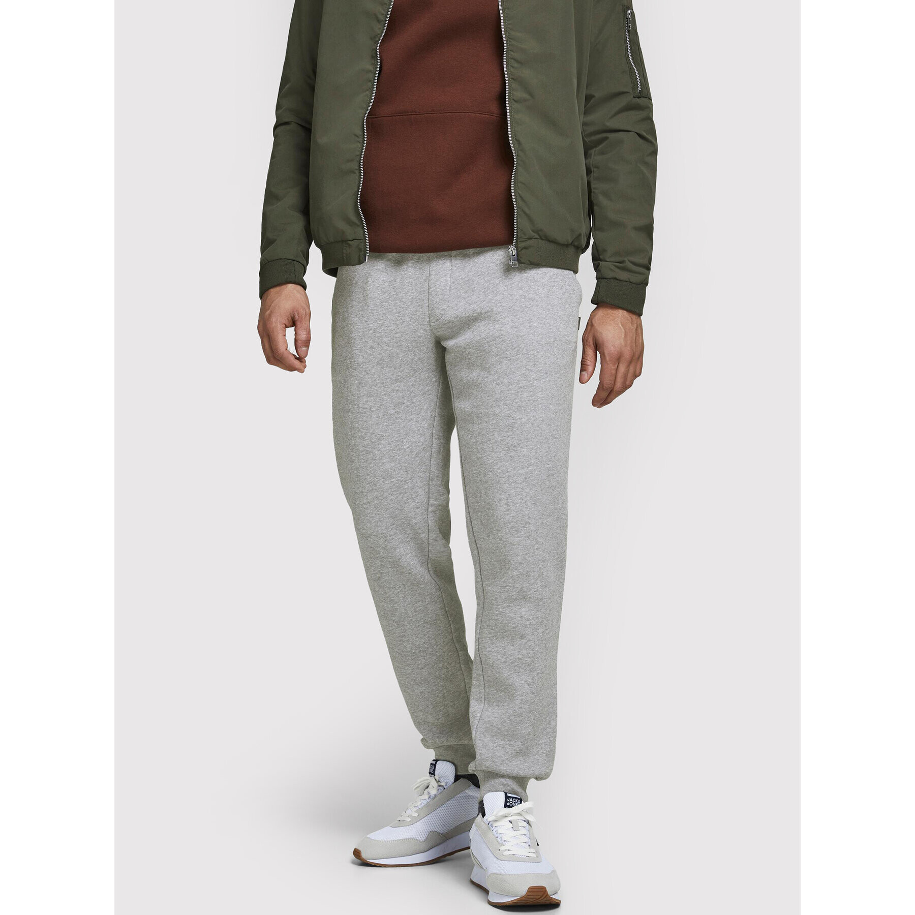 Jack&Jones Pantaloni trening Gordon 12195726 Gri Regular Fit - Pled.ro