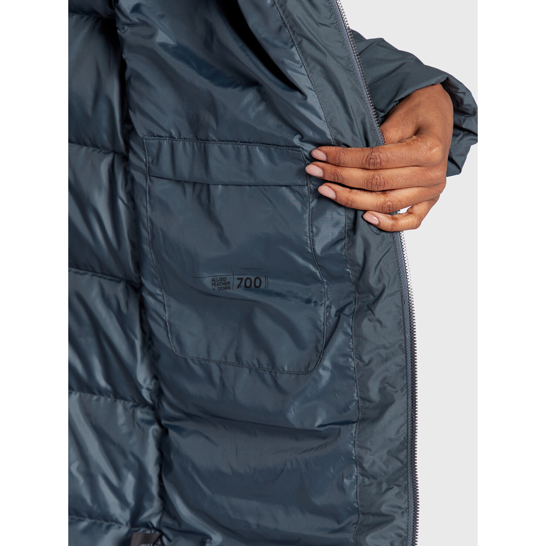 Jack Wolfskin Geacă din puf Frozen Palace 1204132 Albastru Regular Fit - Pled.ro