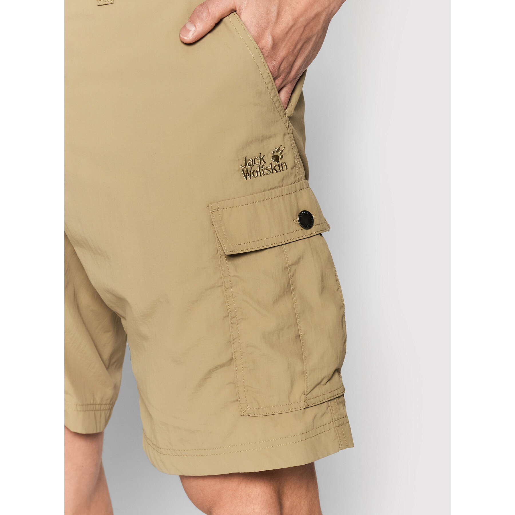 Jack Wolfskin Pantaloni scurți sport Canyon Cargo 1504201 Maro Regular Fit - Pled.ro