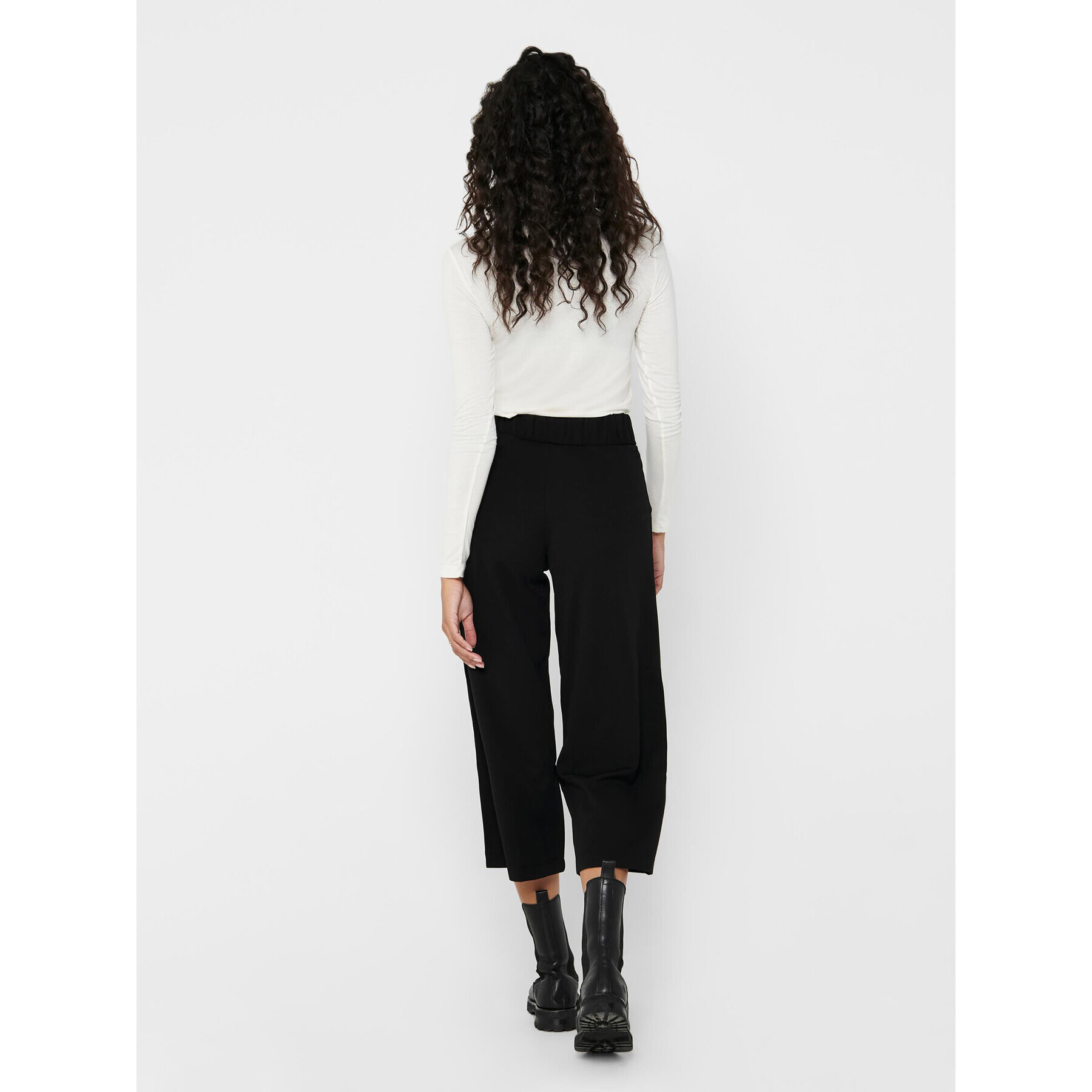 JDY Pantaloni culotte Geggo 15208417 Negru Wide Leg - Pled.ro