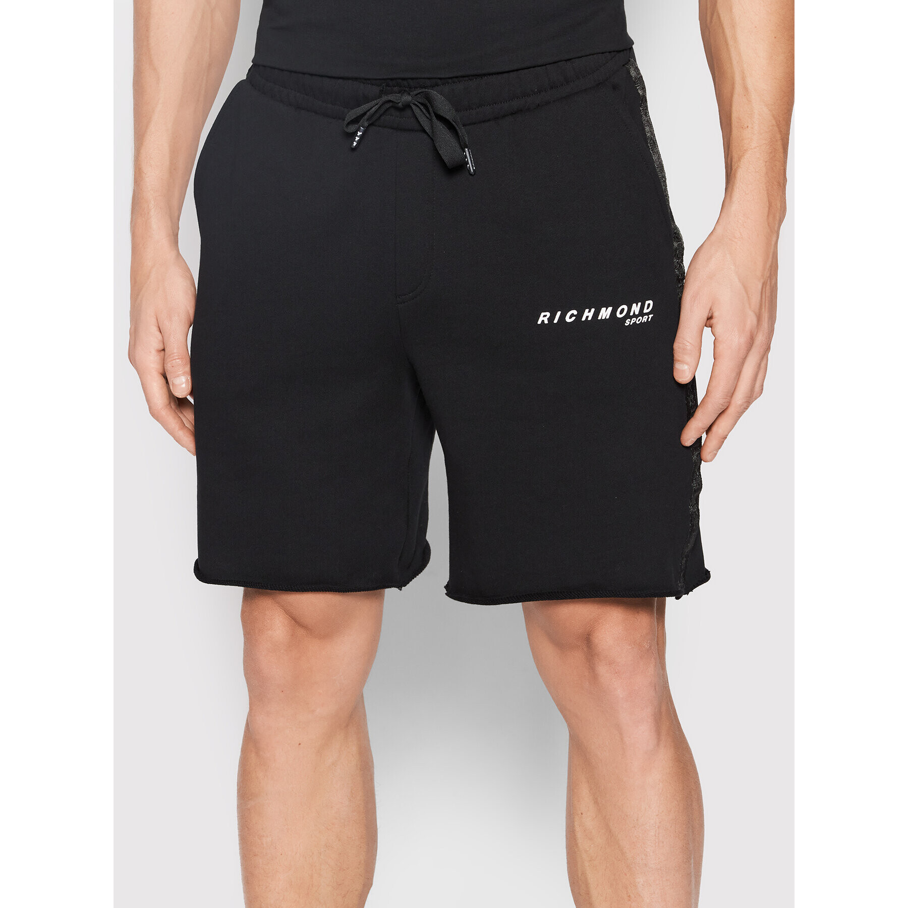 John Richmond Pantaloni scurți sport Hunuade UMP22154BE Negru Regular Fit - Pled.ro