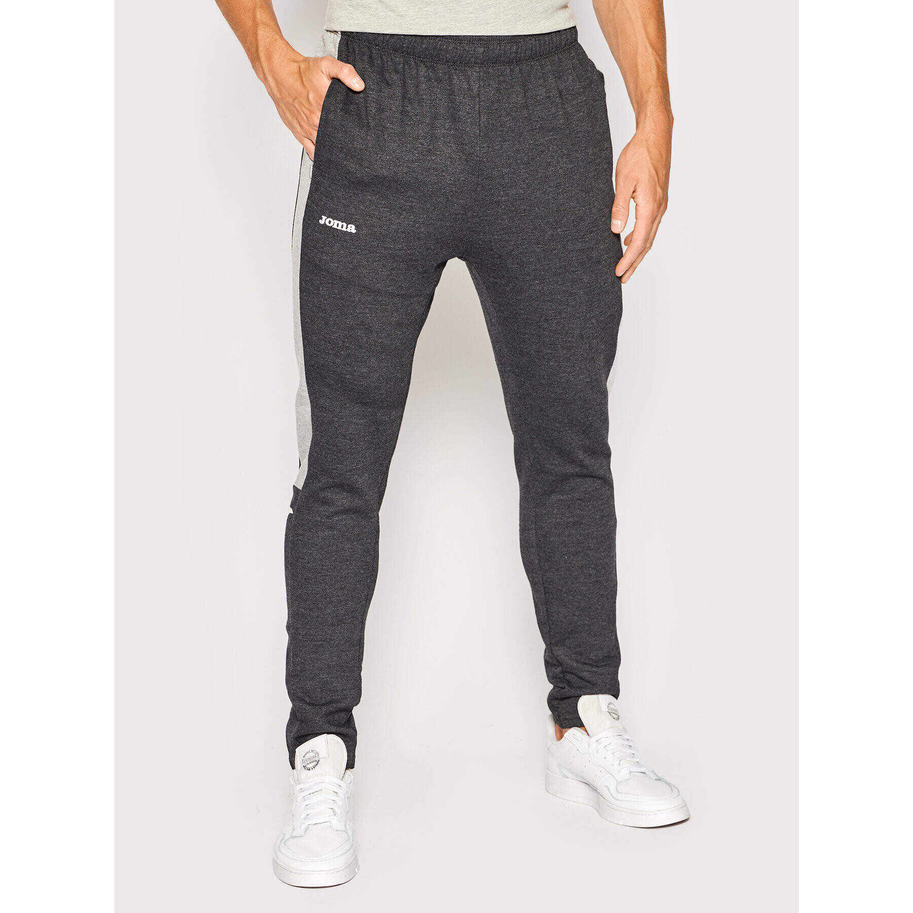 Joma Pantaloni trening Urban Street 102543.160 Gri Regular Fit - Pled.ro