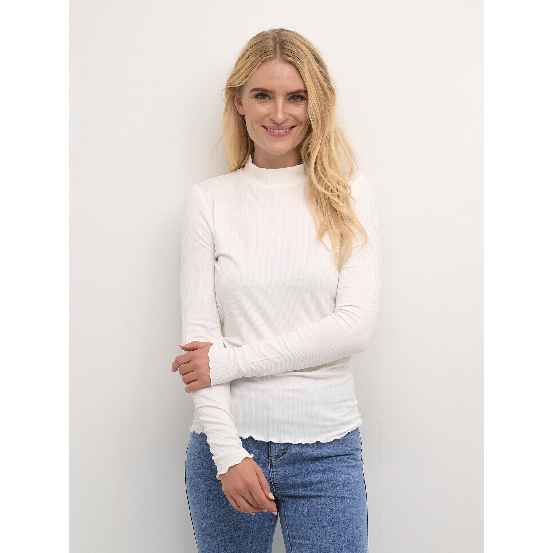 Kaffe Bluză Kadrew Turtleneck 10507922 Alb Shaped Fit - Pled.ro