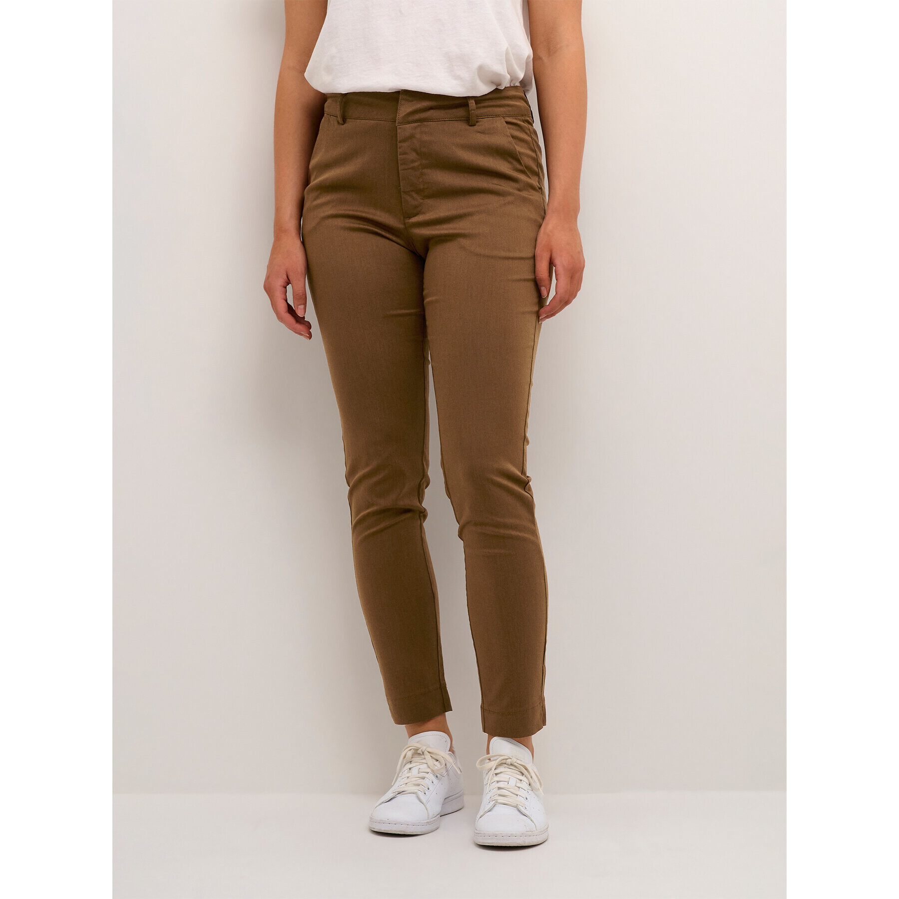 Kaffe Pantaloni chino Lea 10505191 Maro Regular Fit - Pled.ro