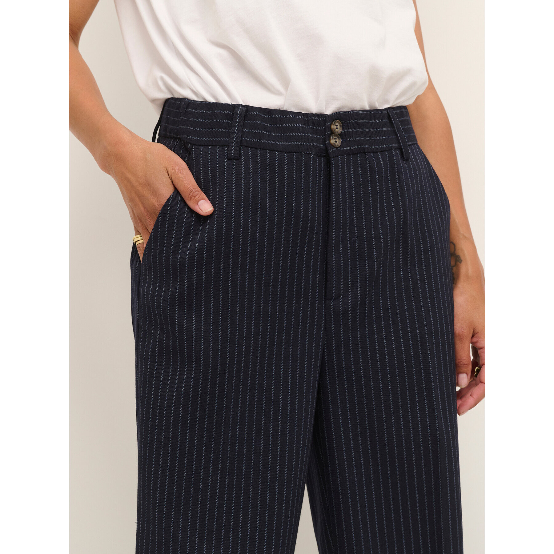 Kaffe Pantaloni din material Marley 10507121 Bleumarin Regular Fit - Pled.ro