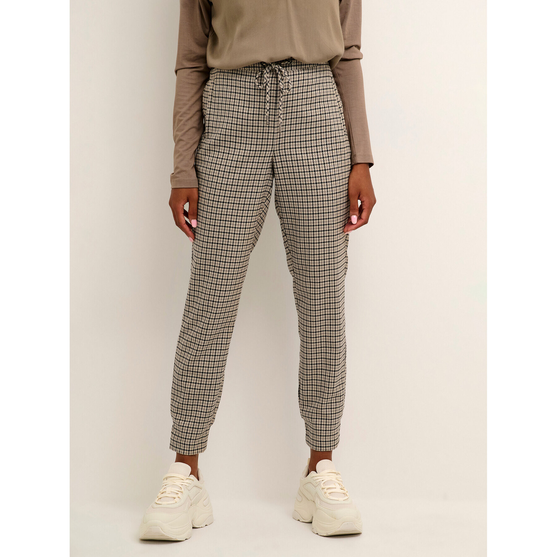 Kaffe Pantaloni din material Marley 10507334 Gri Relaxed Fit - Pled.ro