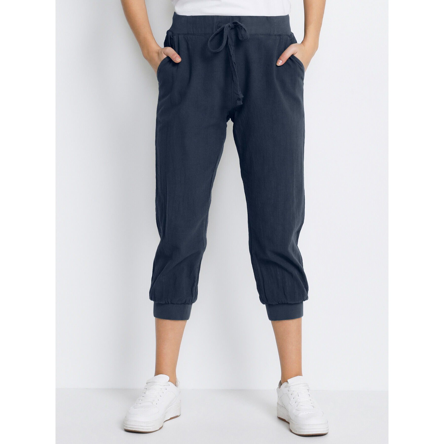 Kaffe Pantaloni din material Naya 10502803 Bleumarin Regular Fit - Pled.ro