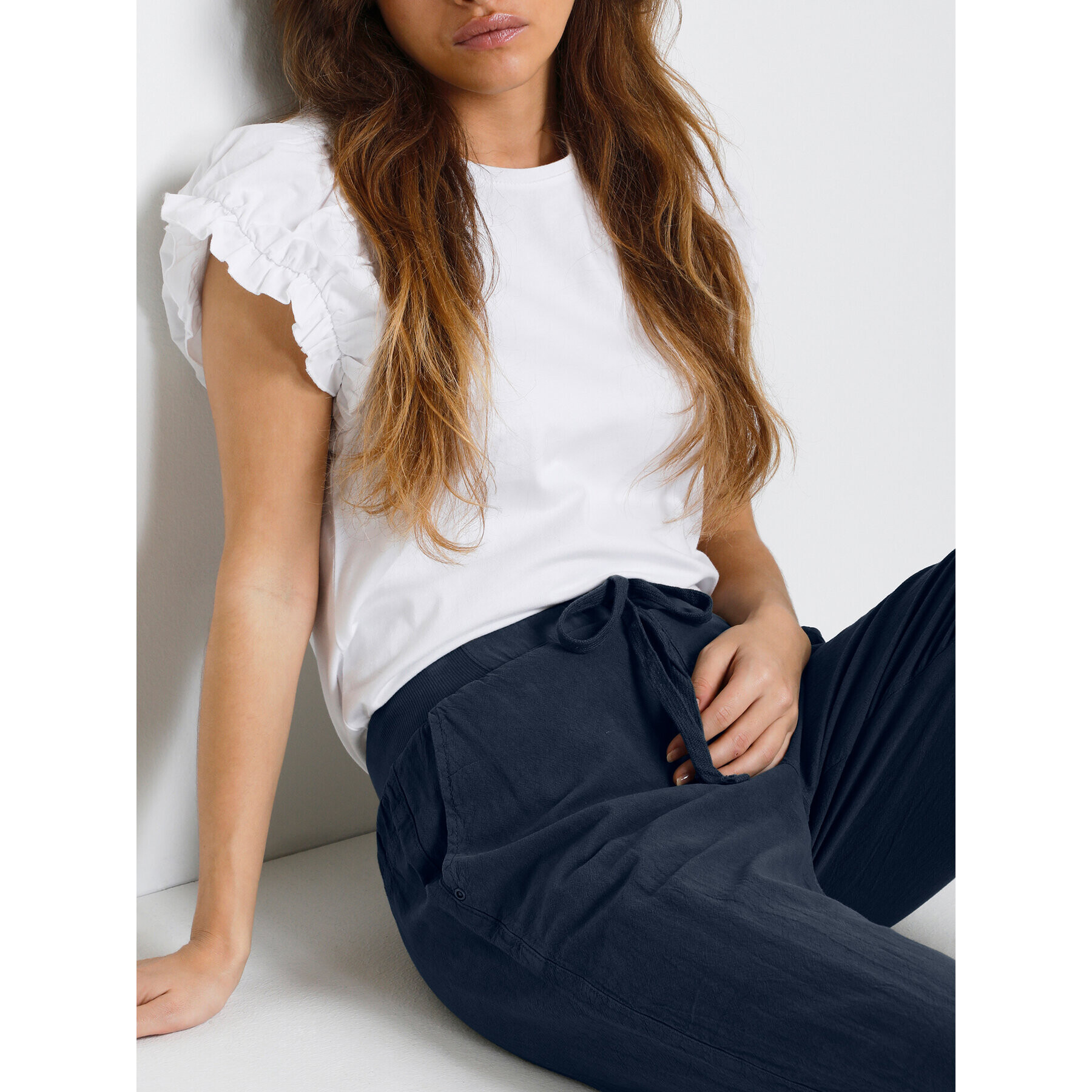 Kaffe Pantaloni din material Naya 10502803 Bleumarin Regular Fit - Pled.ro